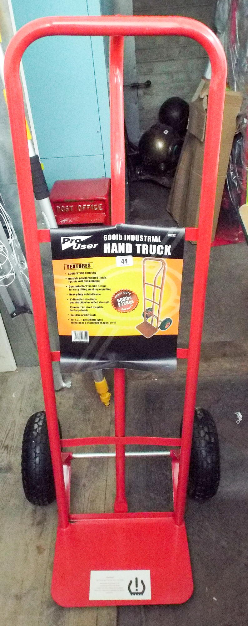A new 600lb workload industrial sack truck