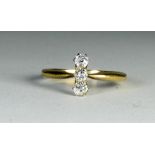 1920's 18ct gold three stone diamond ring,