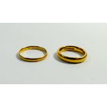 Two 22ct gold wedding bands, 7.