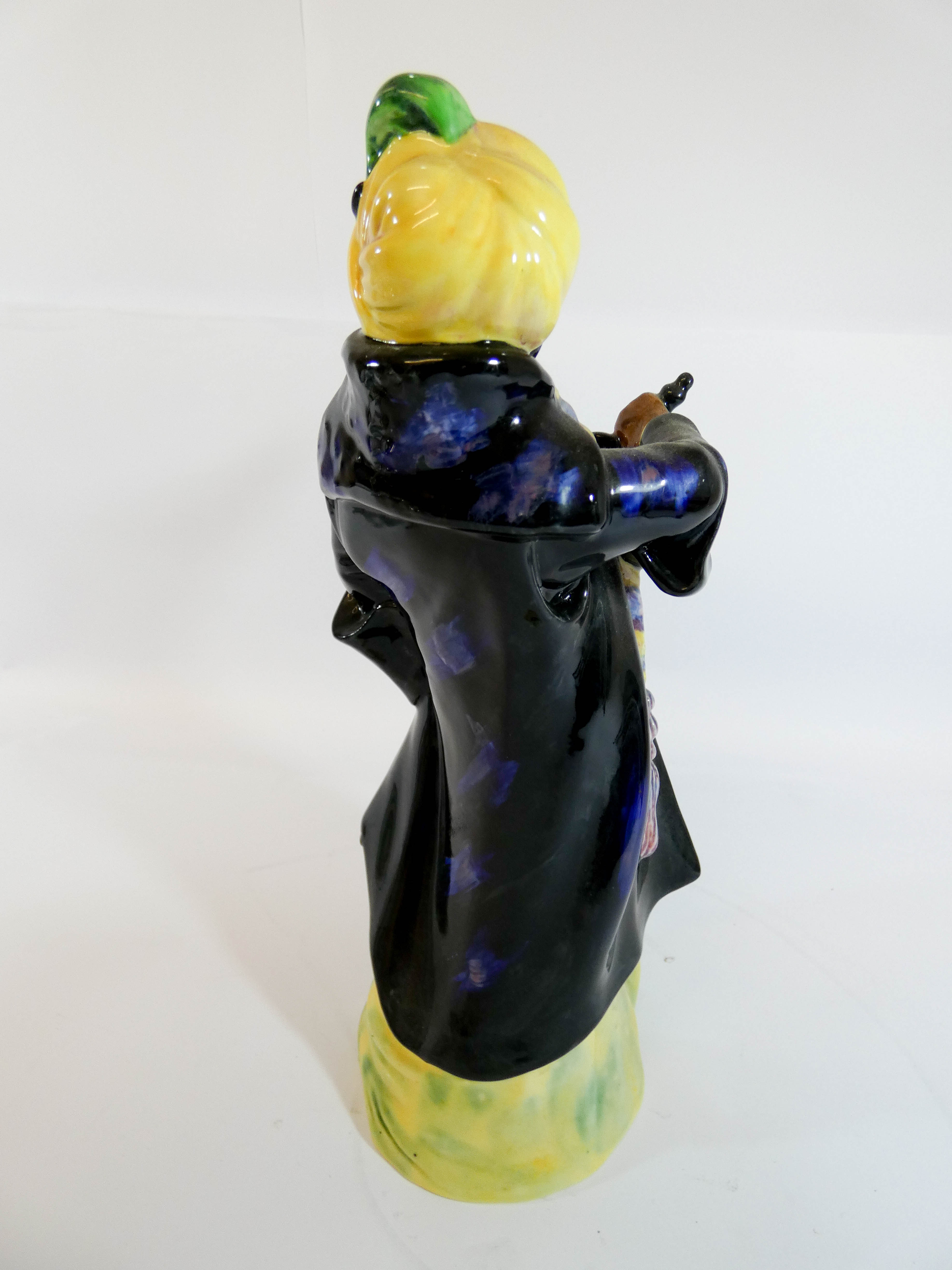 A Royal Doulton figurine Bluebeard HN2015 - Bild 2 aus 3