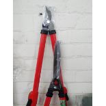 New telescopic hedge sheers and new telescopic lopping sheers