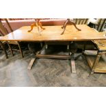 A reproduction medium oak refectory style dining table on bulbous pillar base 5' x 2'6