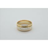 Ring bicolor GG/WG 750 mit 6 Diamanten carré, massiv, ca.19 mm Innendurchmesser, ca. 8,5 gr