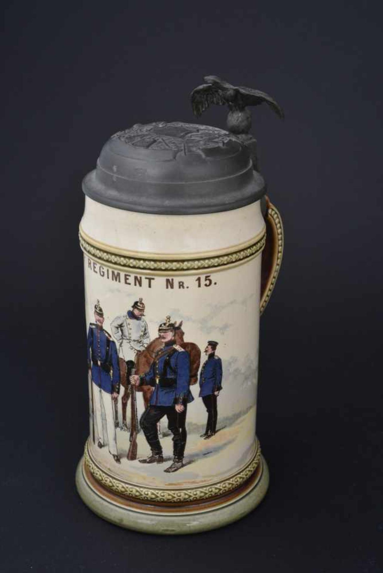 Chope du Fussart Regiment Nr 15 En mettlach d'1/2 litre. Couvercle décoré. Marquages au fond 2140 94