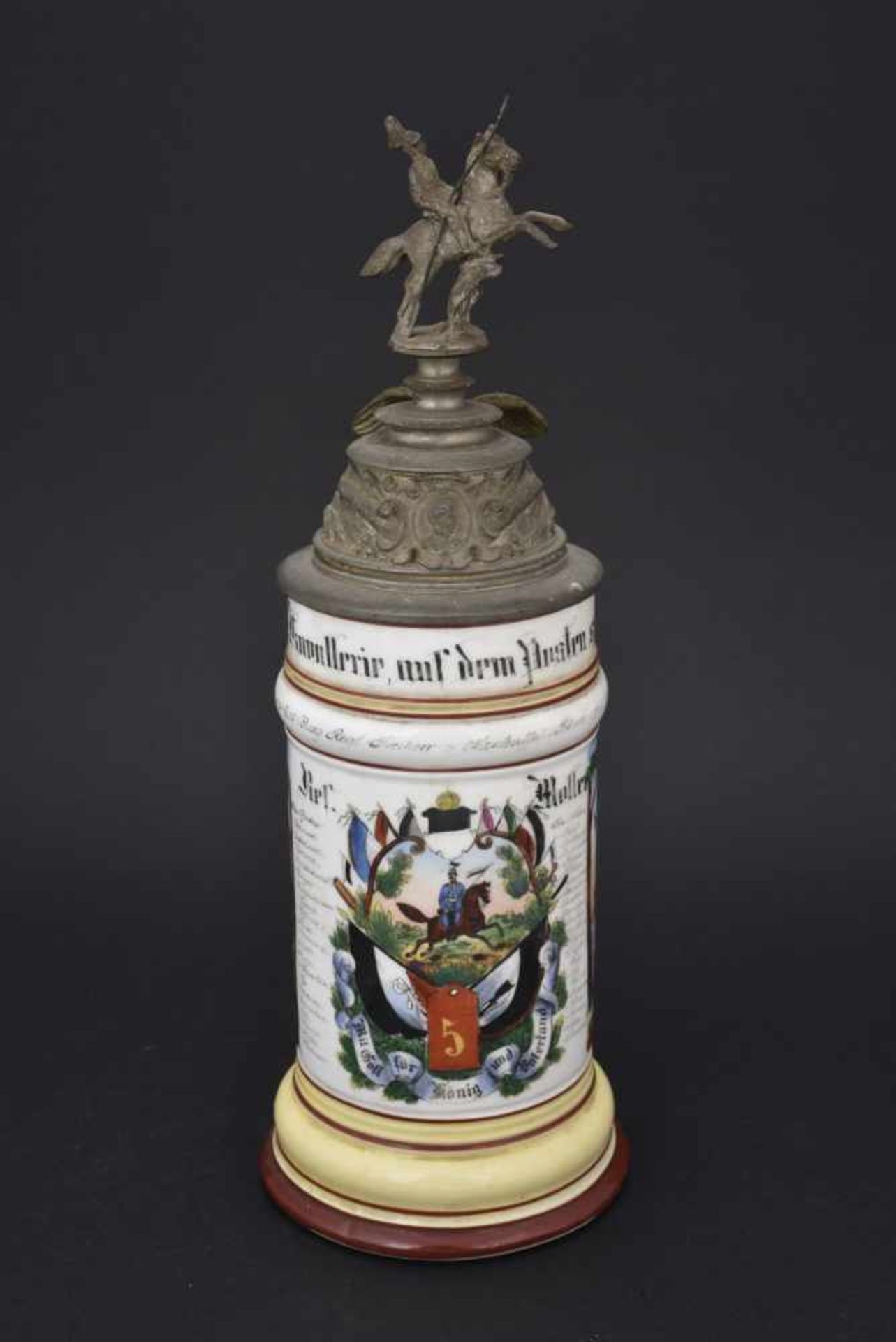 Chope du 2.Esk.Drag Regt Freiherr V Manteuffel N°5 Hofgeismar En porcelaine blanche d1/2 litre,