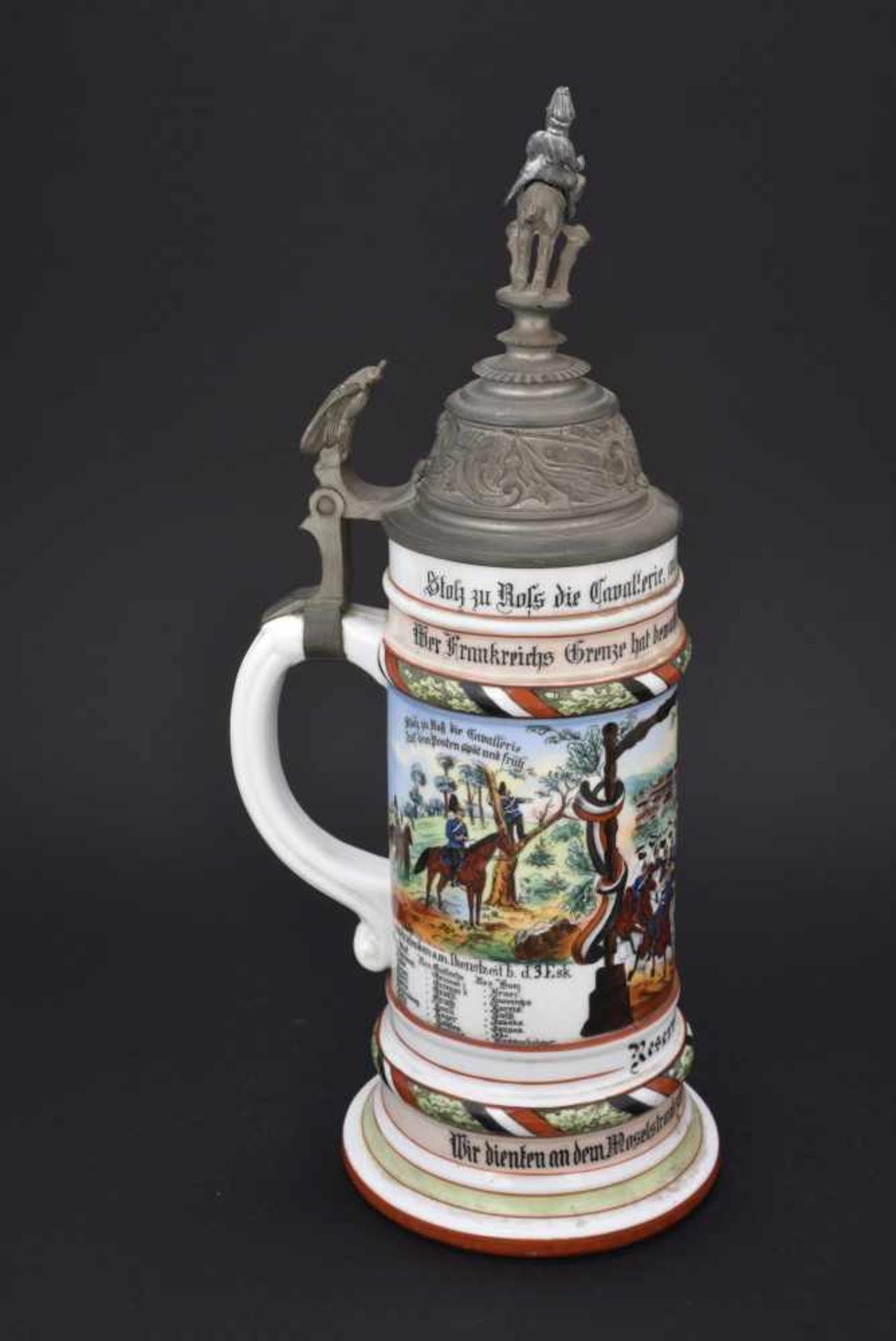 Chope du Schlesw.Holst.Drag.Regt N°13 Metz En porcelaine blanche d'1/2 litre, richement décorée. - Bild 4 aus 4