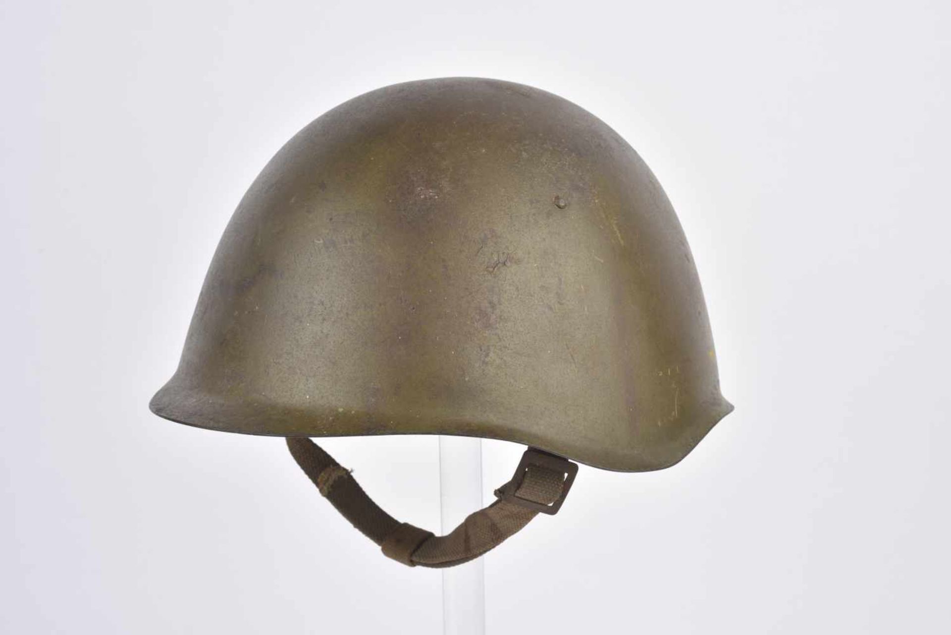 Casque Ssh.39 intérieur circulaire en toile, complet, bon état. Exemplaire daté 1940, fabrication de