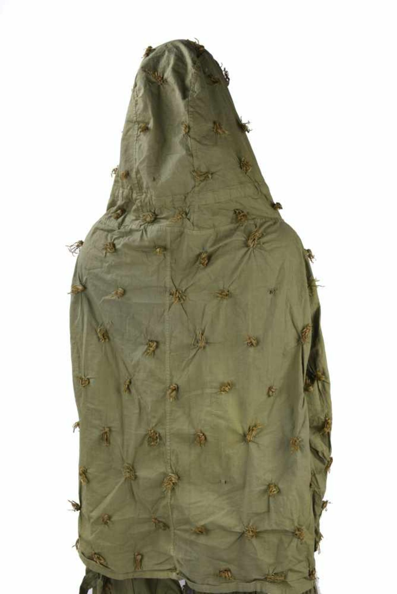 Tenue camouflée petites herbes comprenant chasuble et culotte, Bonne taille et bon état. Cette pièce - Bild 4 aus 4