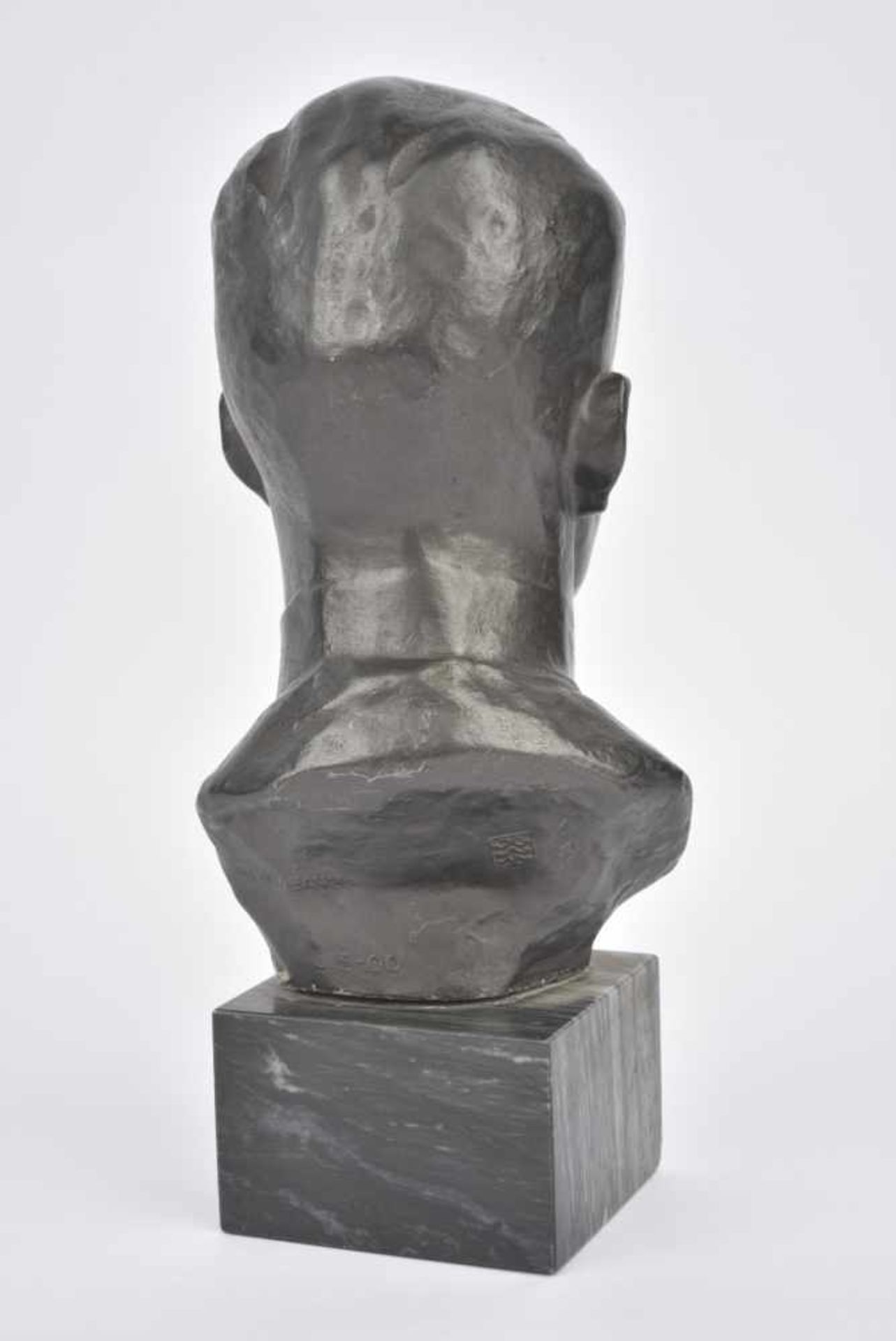 Buste de Feliks Dzerjinski en alliage de Silumin, avec socle (hauteur 19 cm hors socle). Cette pièce - Bild 2 aus 3