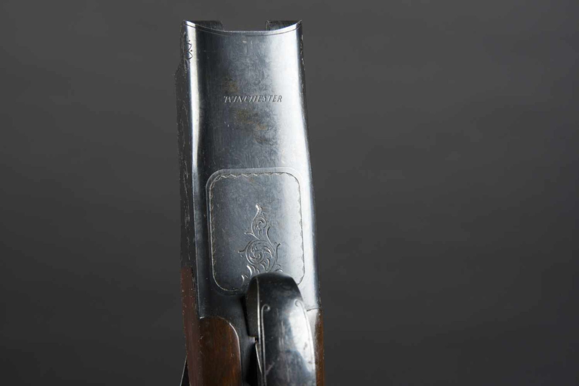 Fusil superposé Winchester Mod 40, catégorie C Calibre 12/70, numéro 391616. Certificat du Banc d' - Image 4 of 4