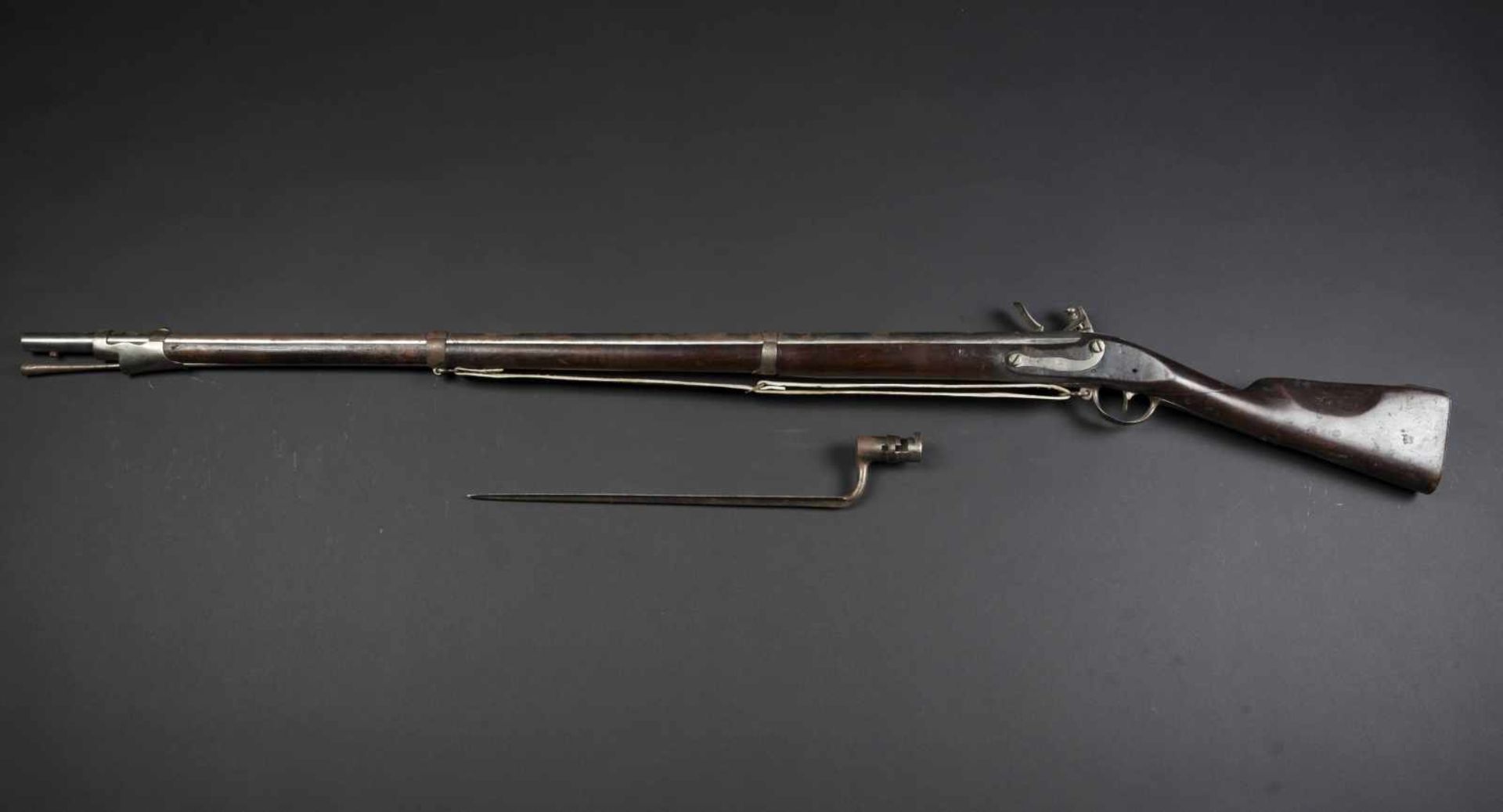 Fusil dinfanterie, époque XVIIIe siècle, très proche du modèle 1728-1746 Platine avec signature - Bild 4 aus 4