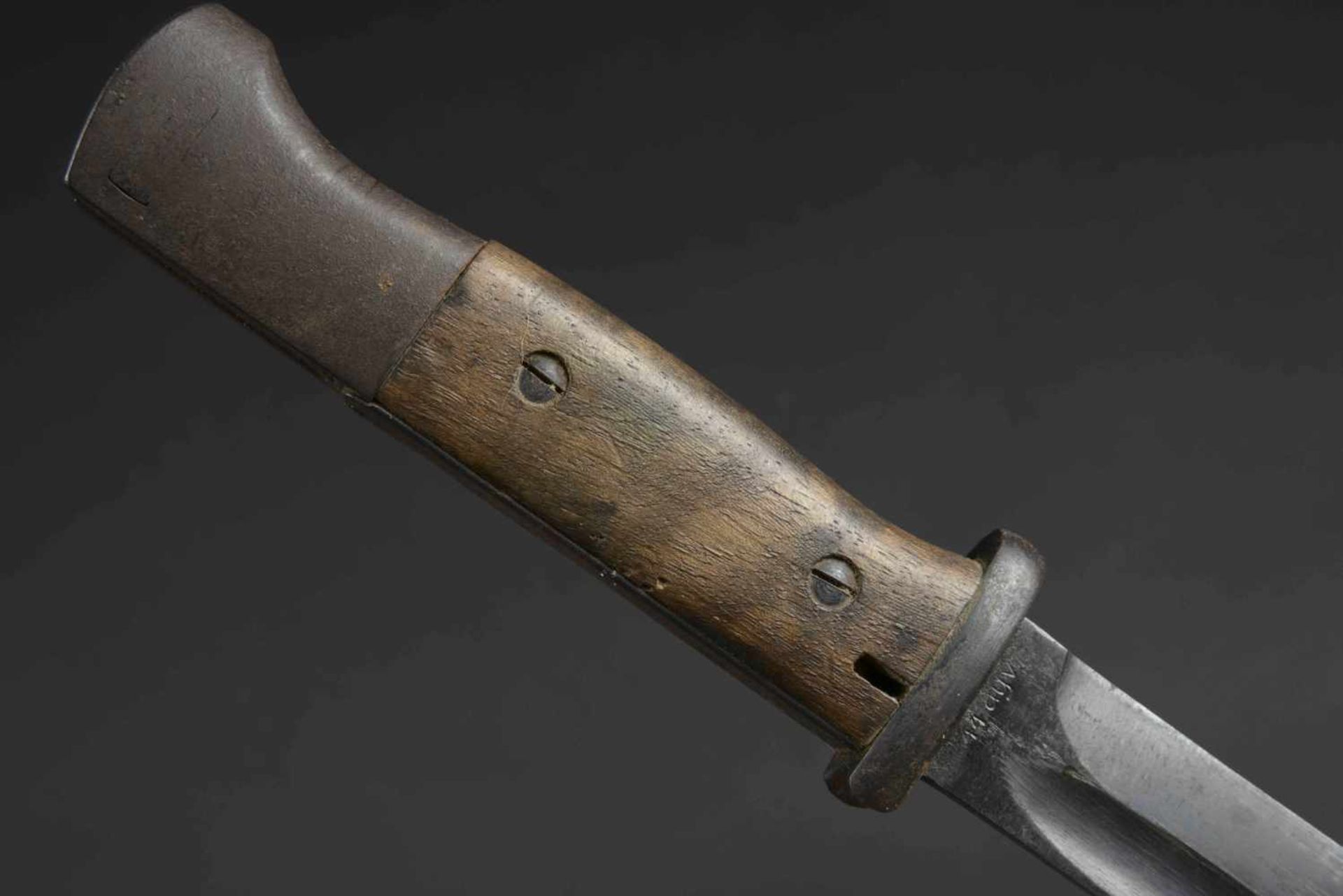 Baïonnette de Mauser Plaquette en bois, numéro de lame 8810G. Lame complète dans sa longueur, - Bild 3 aus 4