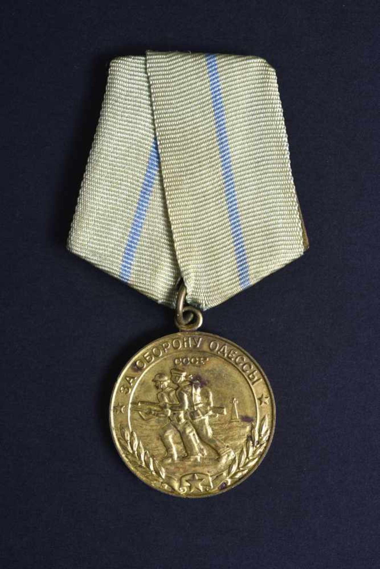 Médaille pour la défense d'Odessa. Rare. Cette pièce provient de la collection Philippe Rio. Son