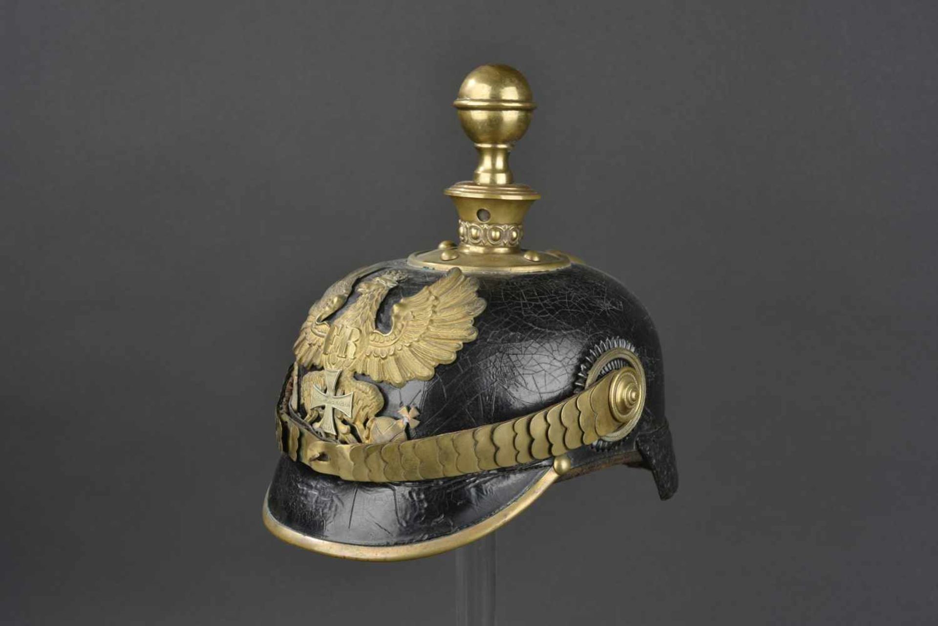 PRUSSE Casque dartilleur modèle 1871/99 dengagé Prussien de réserve Soie de la coiffe absente.