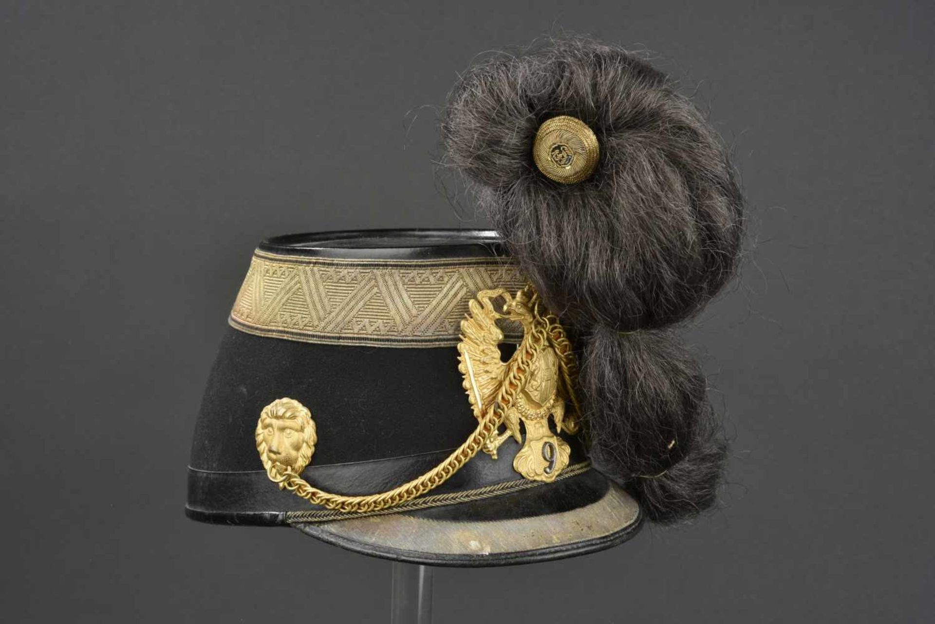 EMPIRE AUSTRO HONGROIS Shako d'officier subalterne du 9ème régiment d'Infanterie En grande Tenue