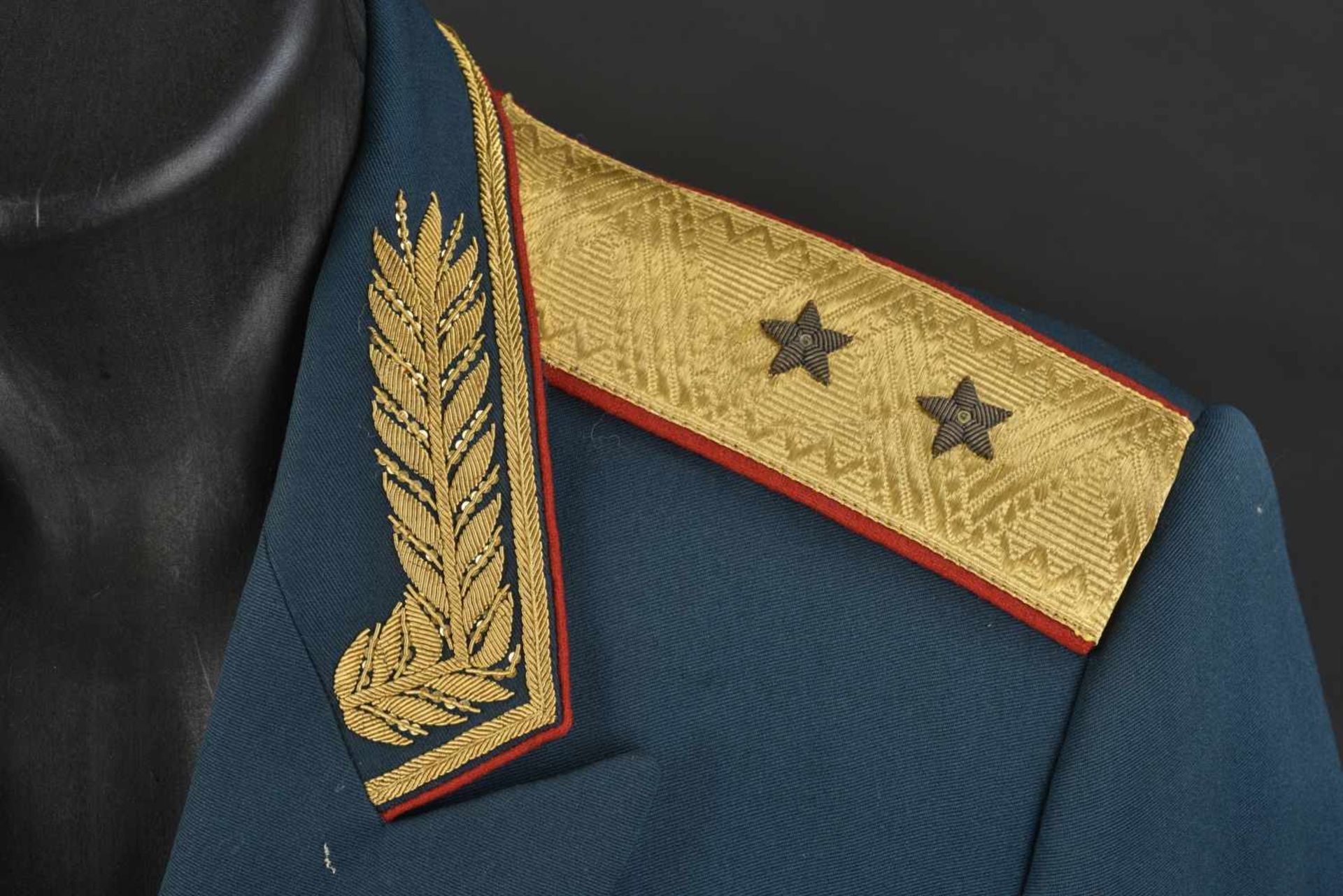 Uniforme de Lieutenant Général Soviétique de 1967. En tissu vert foncé, grade de Lieutenant Général, - Bild 4 aus 4