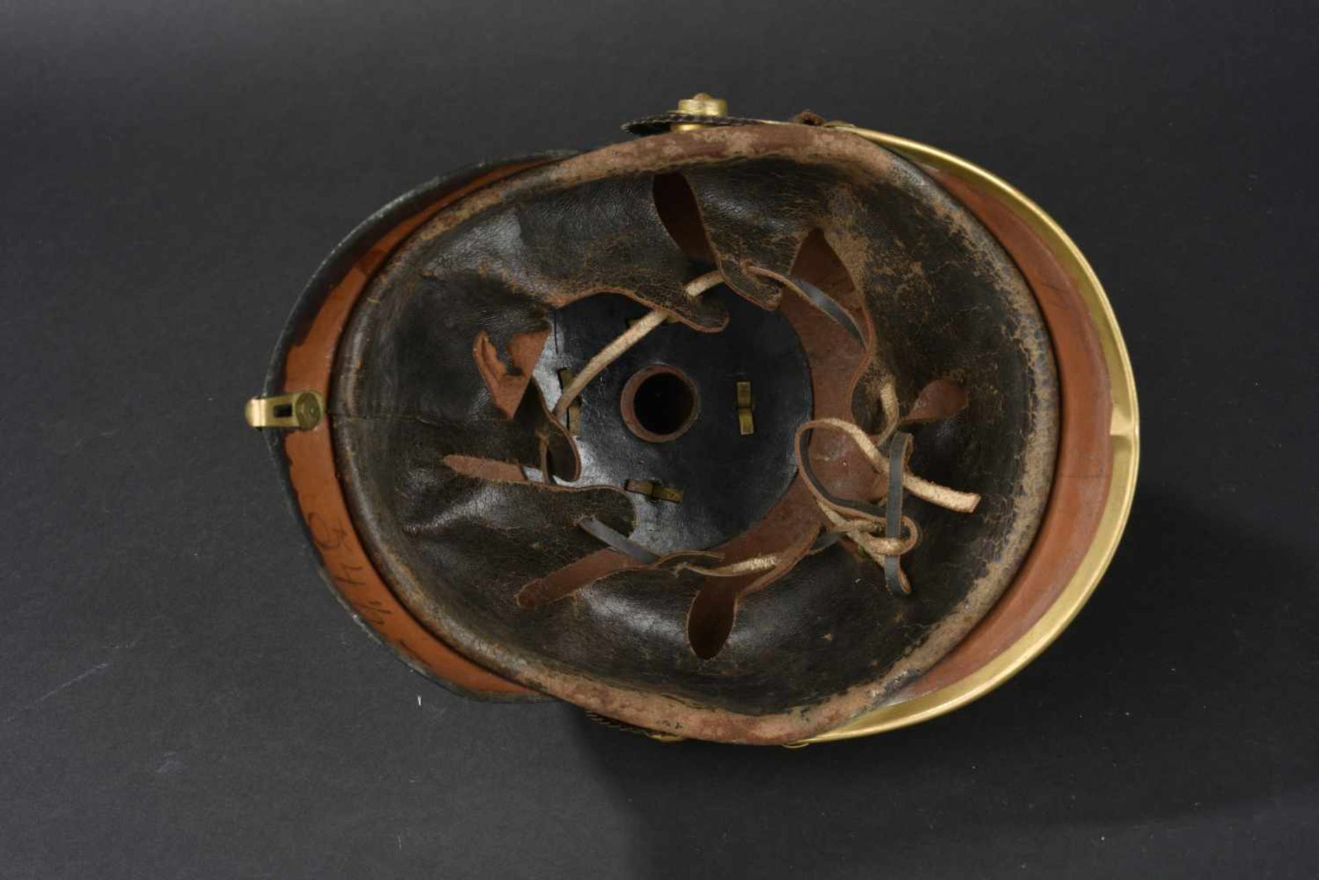 PRUSSE Casque à pointe modèle 1895 de réserviste de linfanterie Prussienne Bombe en cuir en bon - Bild 4 aus 4