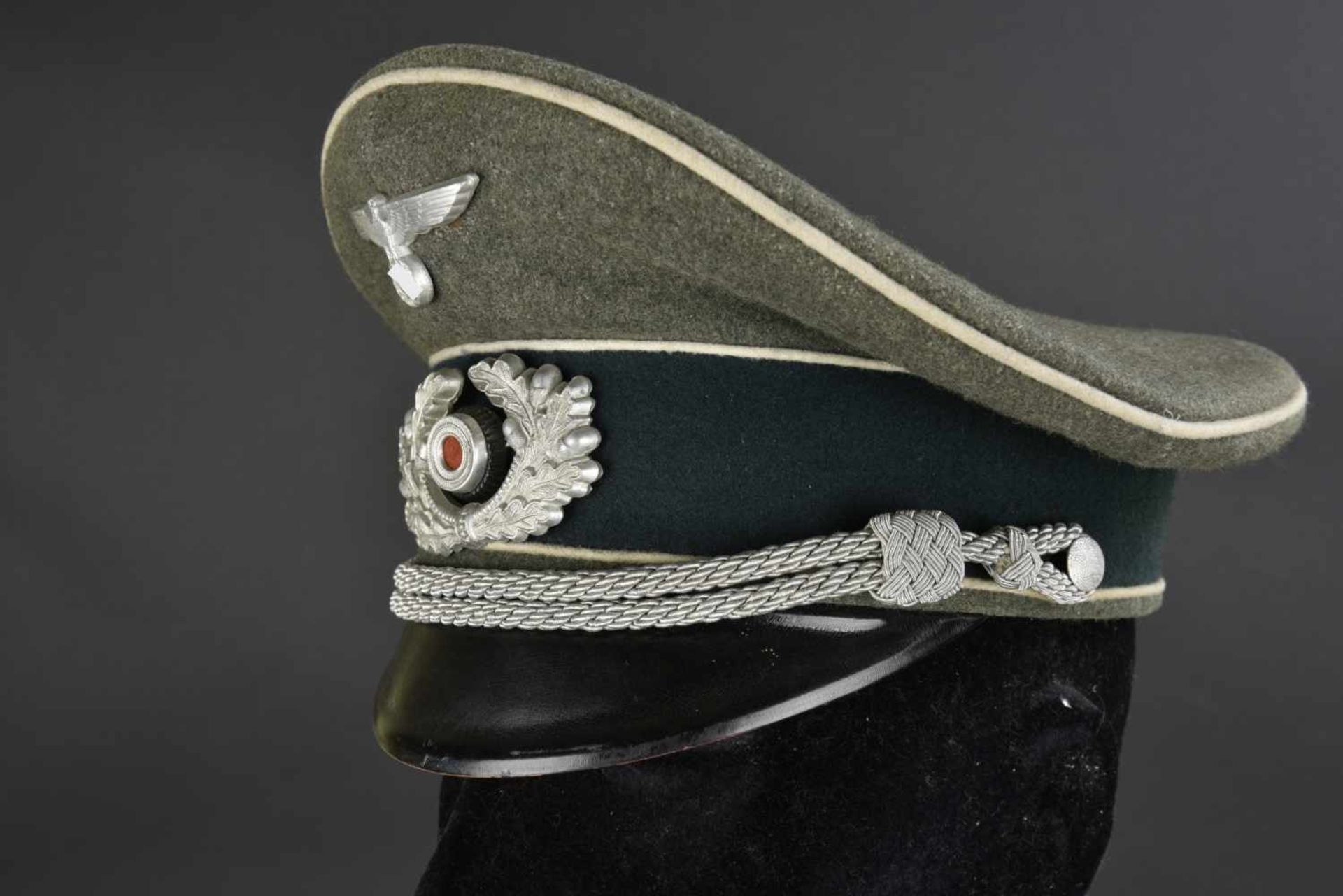 Mannequin d'officier d'infanterie de la Heer Toutes les pièces d'uniforme sont des reproductions - Image 3 of 4