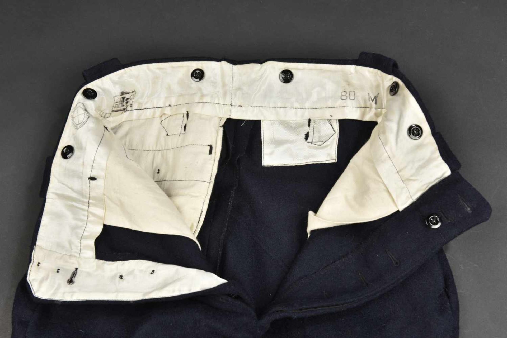 Pantalon d'officier de la Kriegsmarine fabriqué à Lyon En drap de laine bleu marine, tous les - Bild 4 aus 4