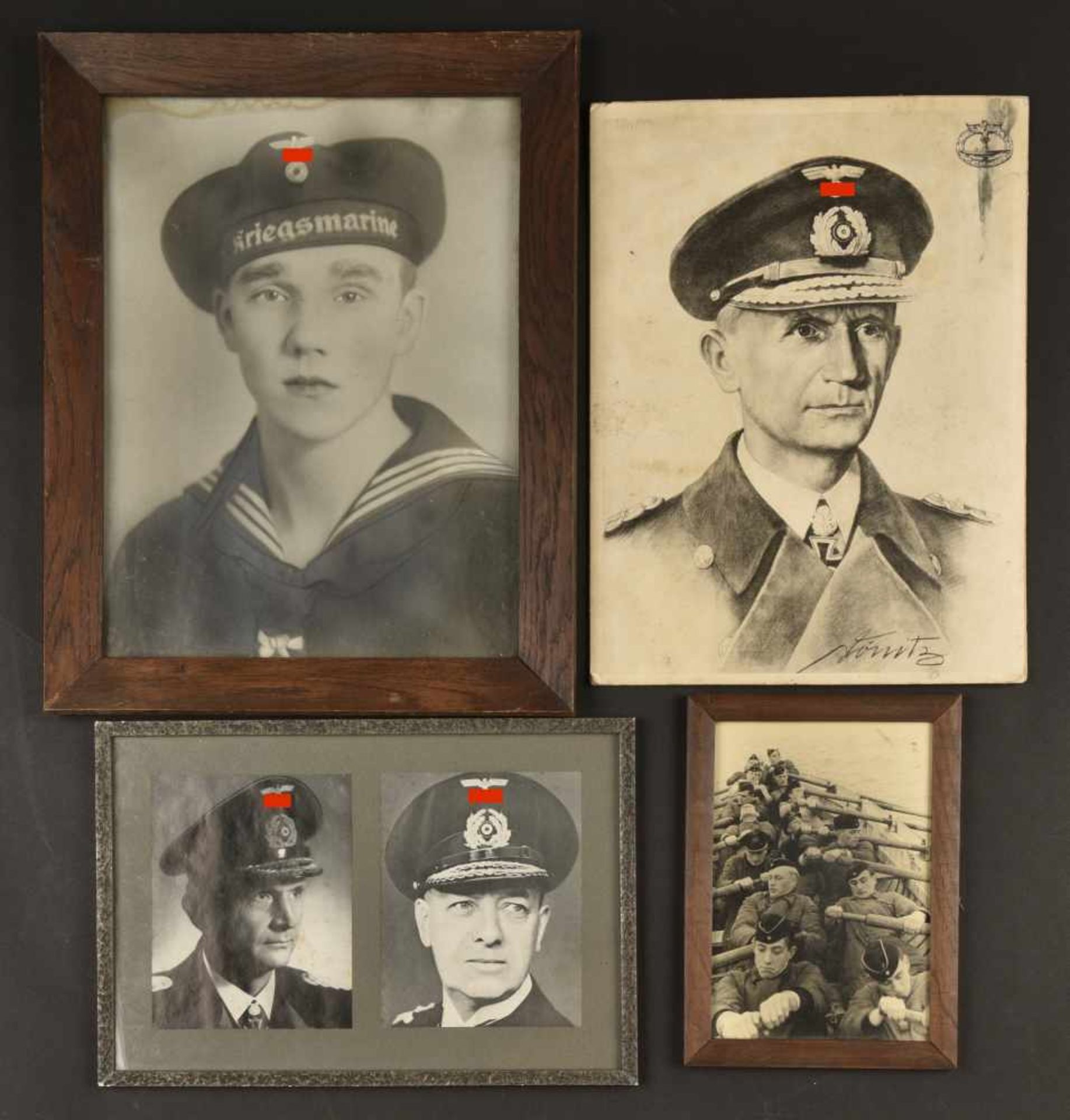 Ensemble de photos de la Kriegsmarine Comprenant une photo sous cadre en bois, dimensions 26 x 19
