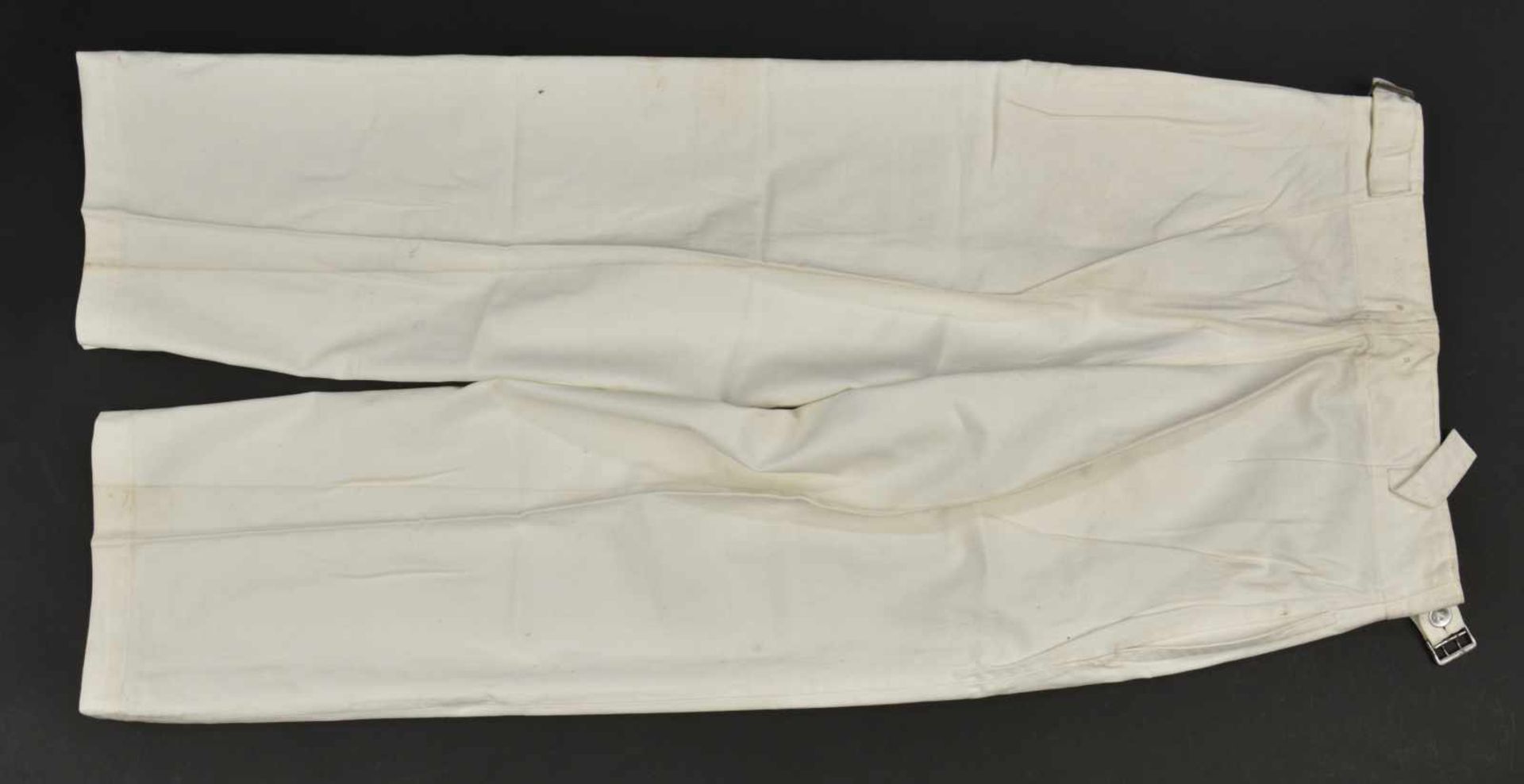 Pantalon blanc d'officier de la Kriegsmarine En tissu coton blanc, tous les boutons sont présents. - Bild 4 aus 4