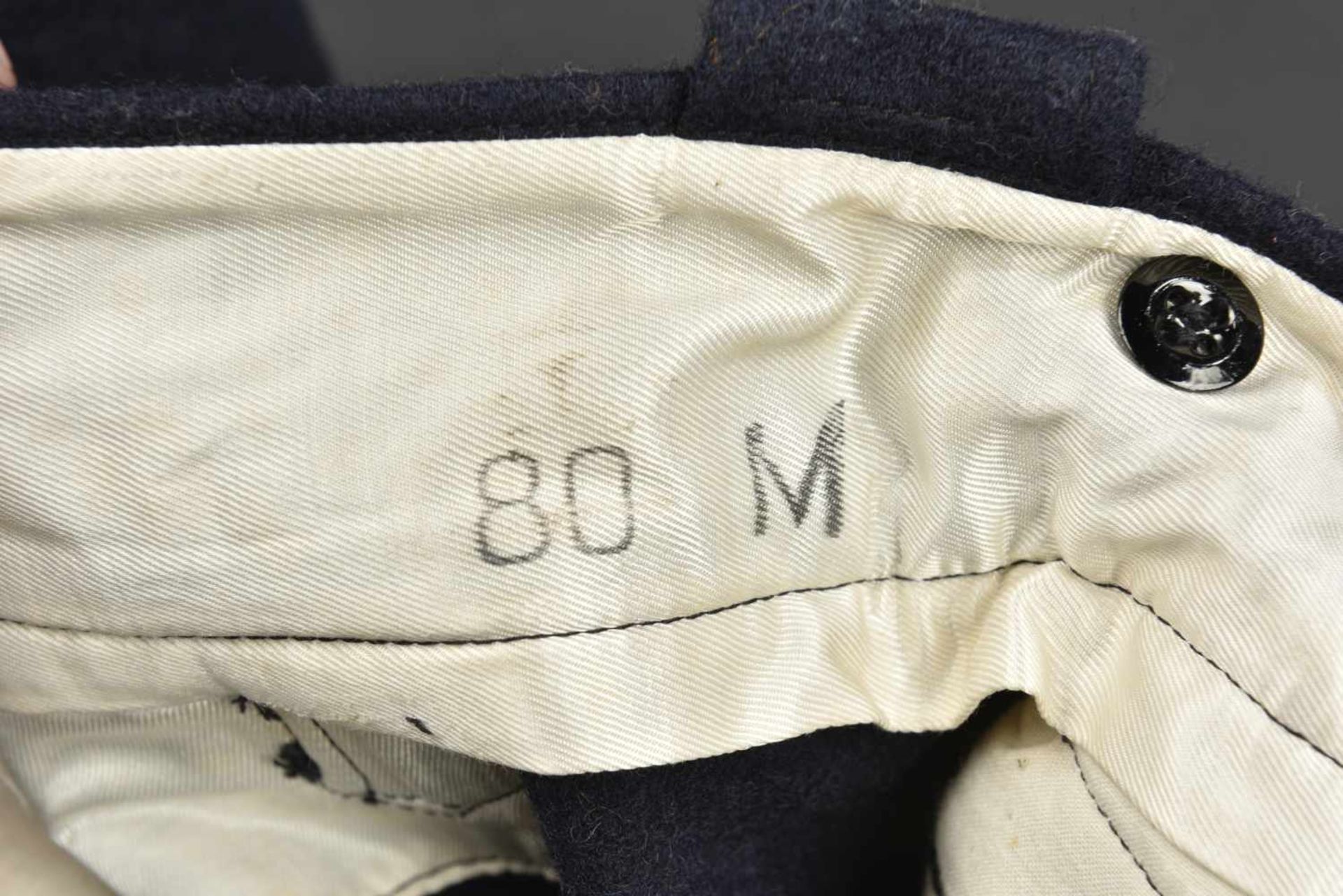 Pantalon d'officier de la Kriegsmarine fabriqué à Lyon En drap de laine bleu marine, tous les - Bild 3 aus 4