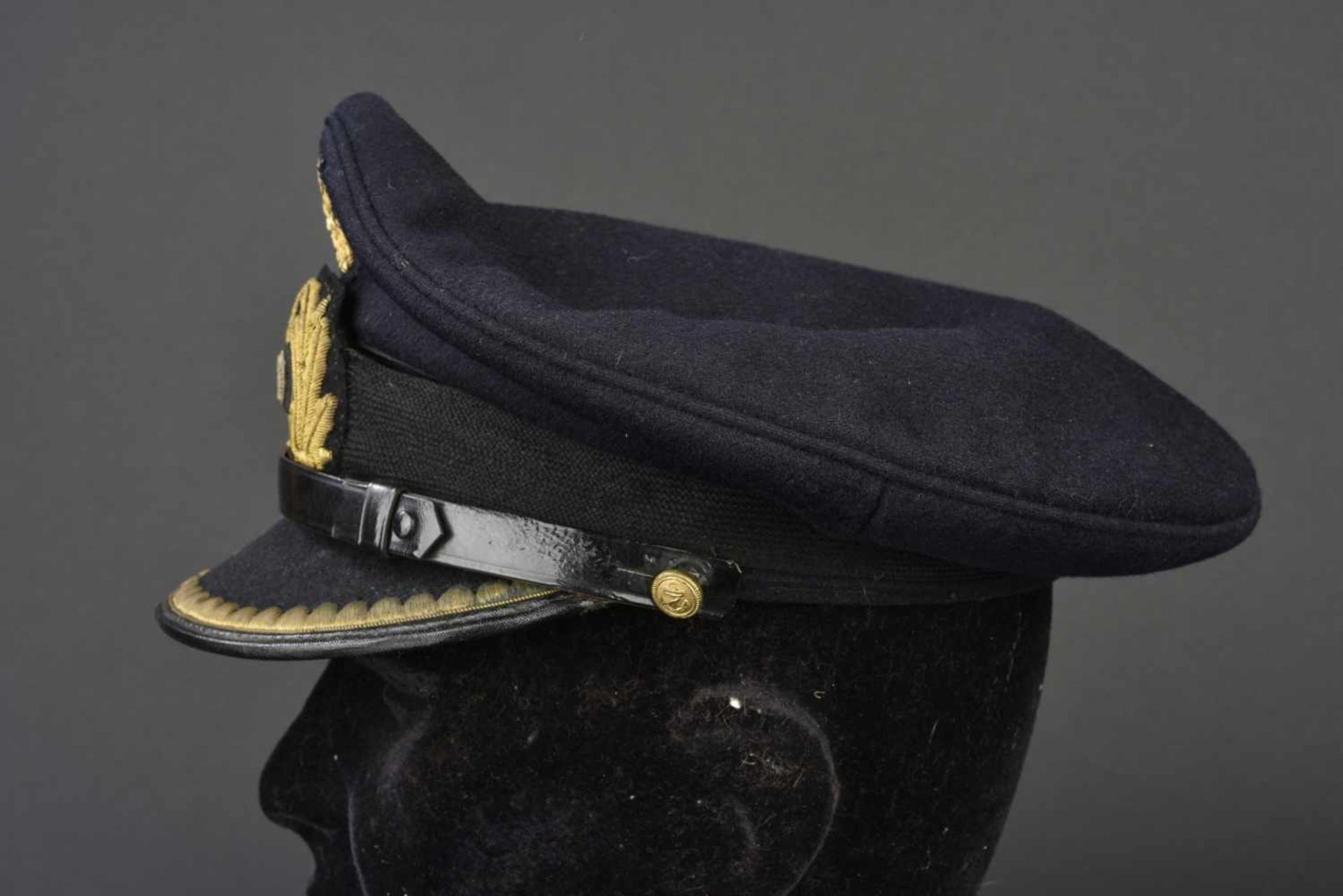 Casquette d'officier subalterne de la Kriegsmarine En drap bleu marine, fausse jugulaire en cuir. - Bild 3 aus 4