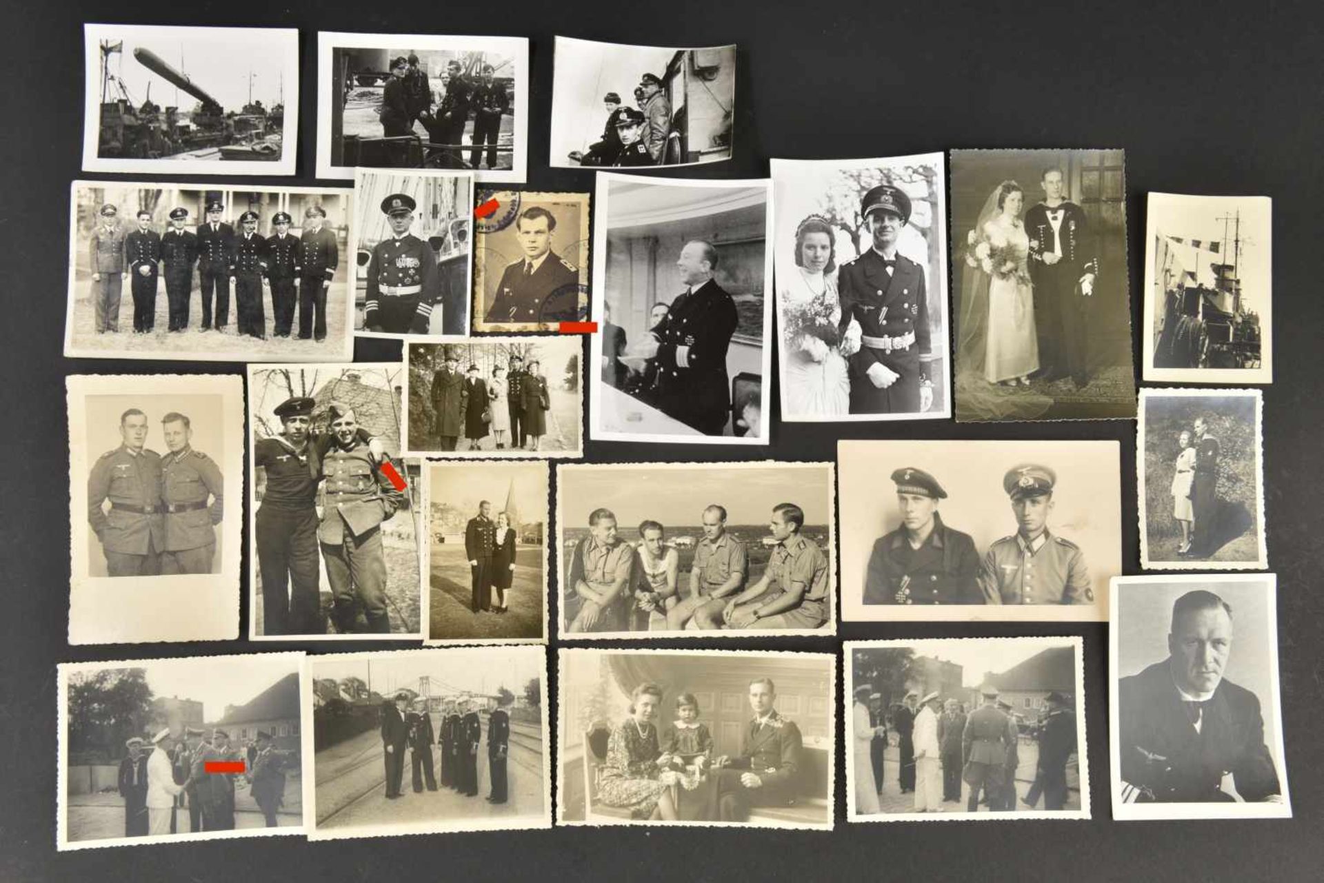 Ensemble de photos originales de la Kriegsmarine 22 photos noirs et blancs, divers états,