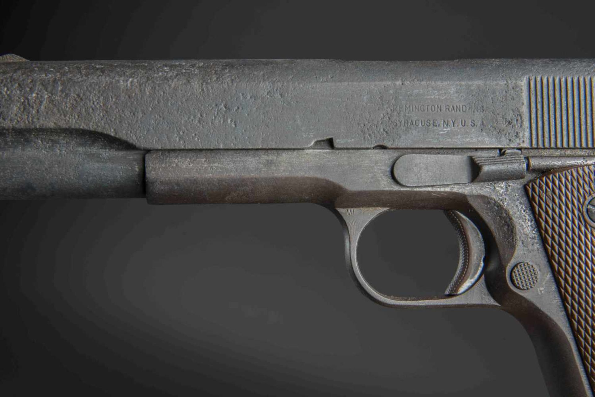Pistolet Colt 45 neutralisé Catégorie C9 Arme présentant quelques marques d'usures et d'oxydation. - Bild 4 aus 4