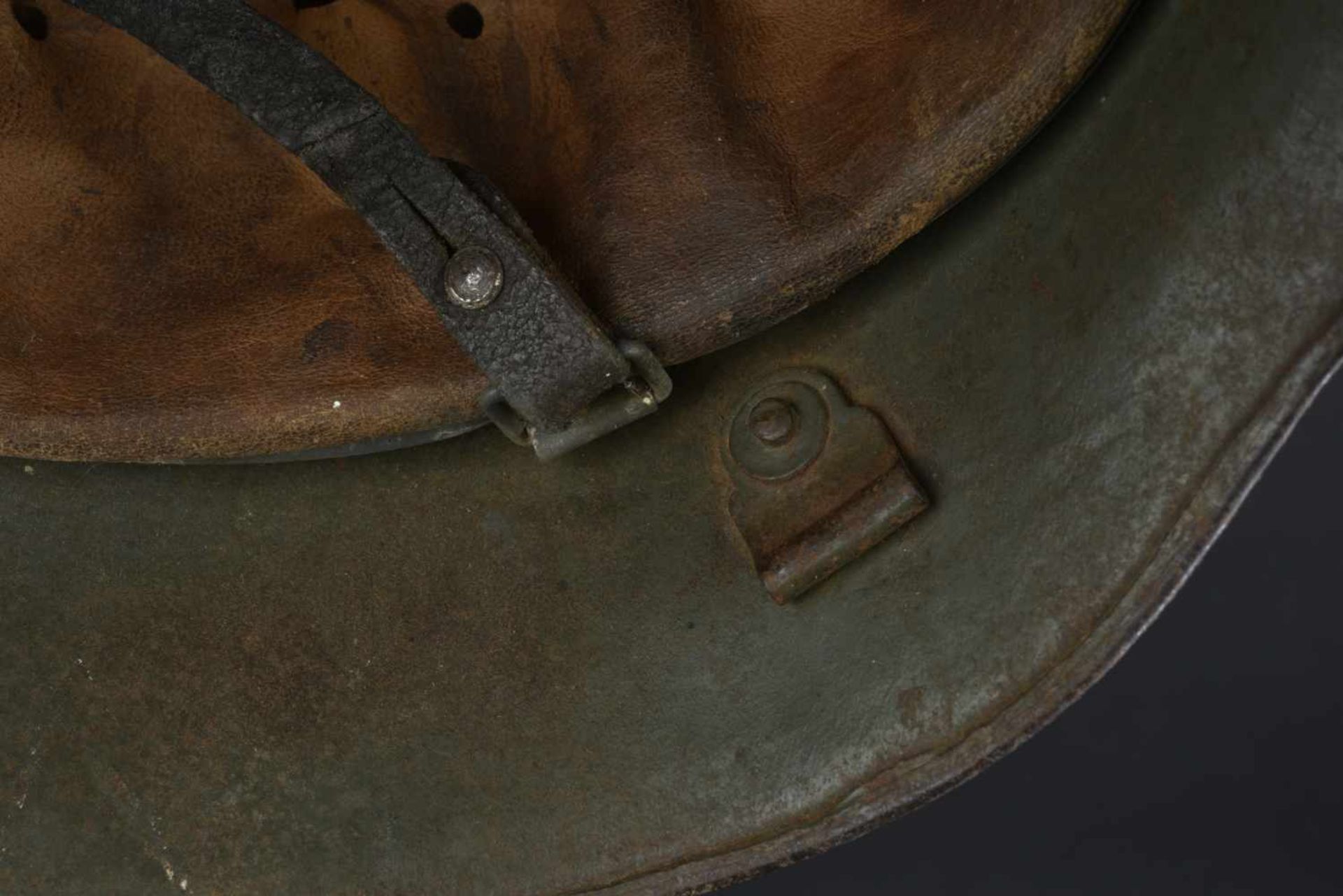 Casque de la première guerre mondiale avec insigne de la Heer Modèle première guerre mondiale. - Bild 2 aus 4