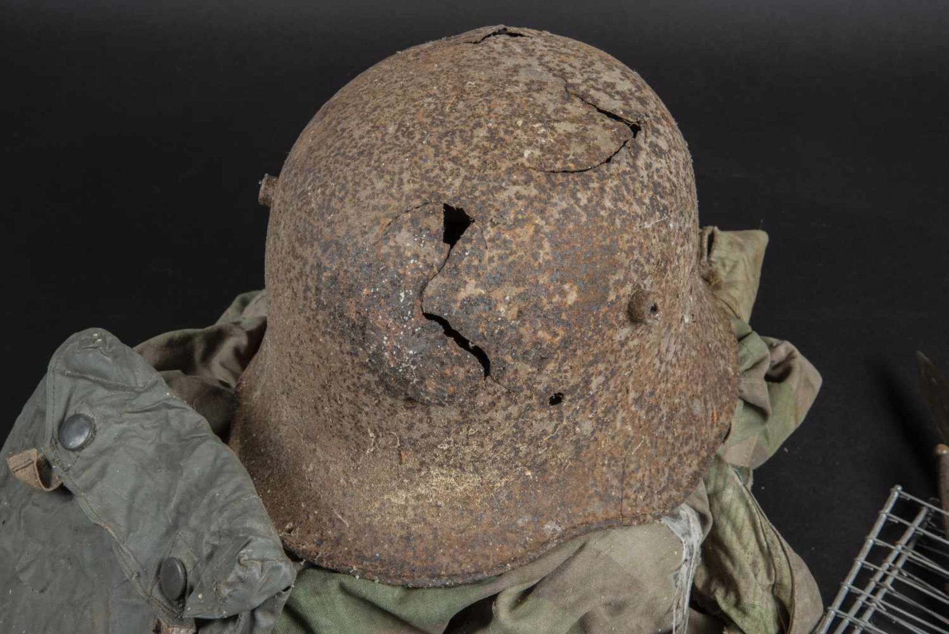 Ensemble d'équipements allemand Comprenant une coque de casque allemand de la première guerre - Bild 2 aus 4