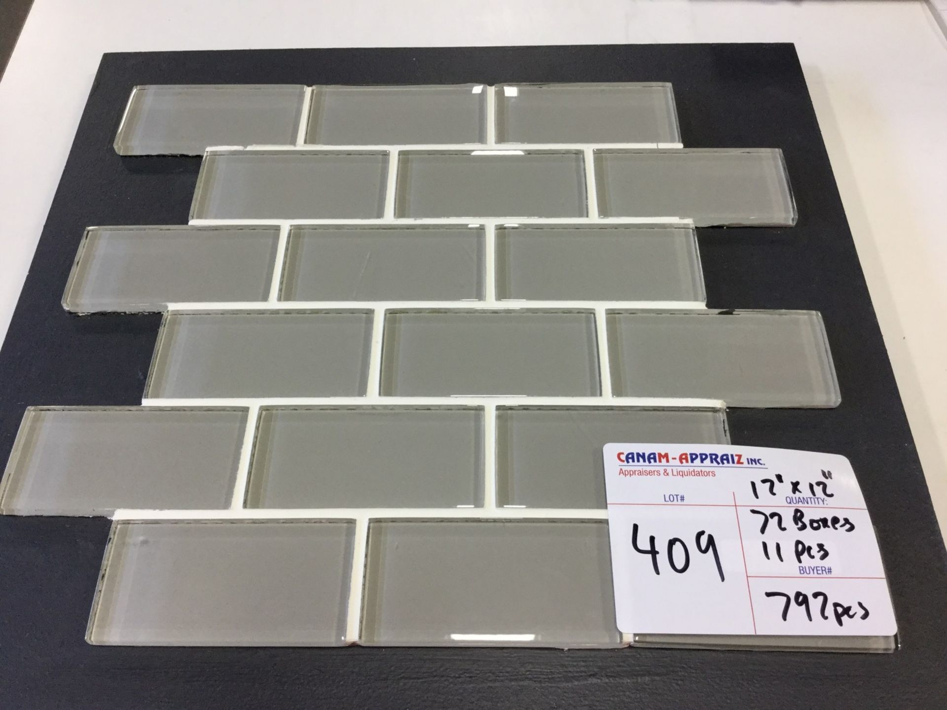 2"X4" LIGHT GREY GLASS POLISHED MOSAIC 792 PIECES OR SQ/FT, RETAIL $14.98 SQ/FT