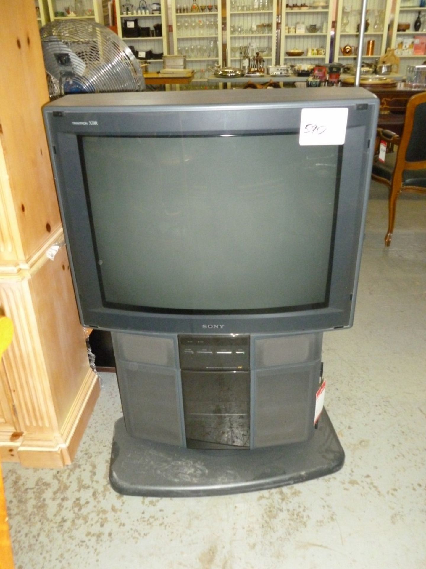 SONY TRINITRON CRT TV - MODEL # KV-29XBR85