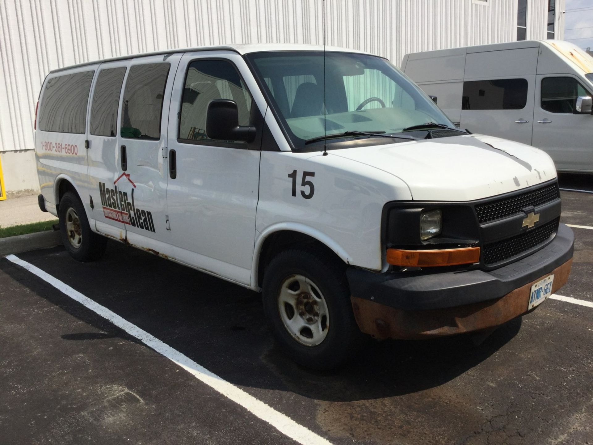 2007 CHEVY EXPRESS G1500 - VIN# 1GNFH15T771222381 - CARGO VAN W/ 203,538KM - Image 9 of 16