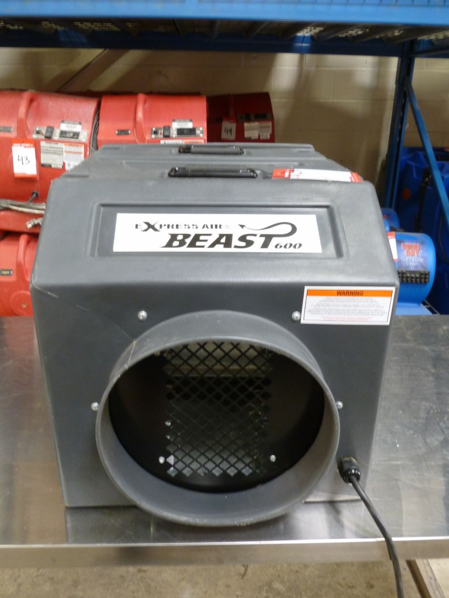 1 X NIKRO INDUSTRIES - EXPRESS AIR BEAST 600 PORTABLE AIR SCRUBBER - MODEL # PS600 - 115V/60HZ/3AMP