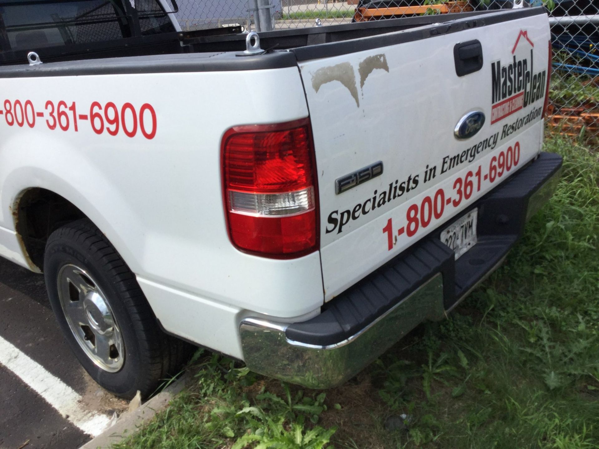 2007 FORD F-150 - VIN# 1FTRF12277KD39735 - REGULAR CAB W/ 211,368KM (NOT RUNNING) - Image 4 of 12