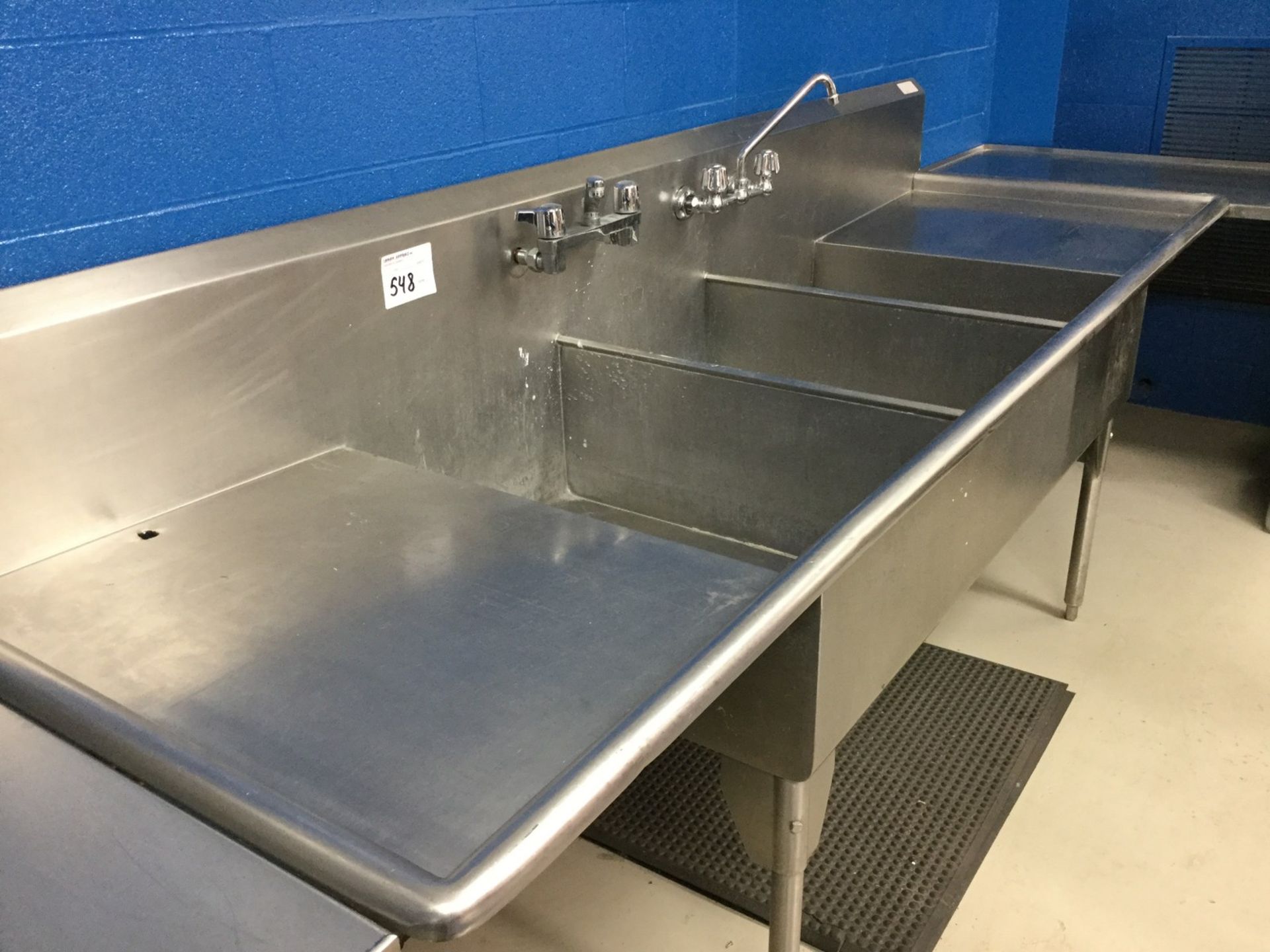 1 X 3 WELL STAINLESS STEEL 7'X2'X4' SINK