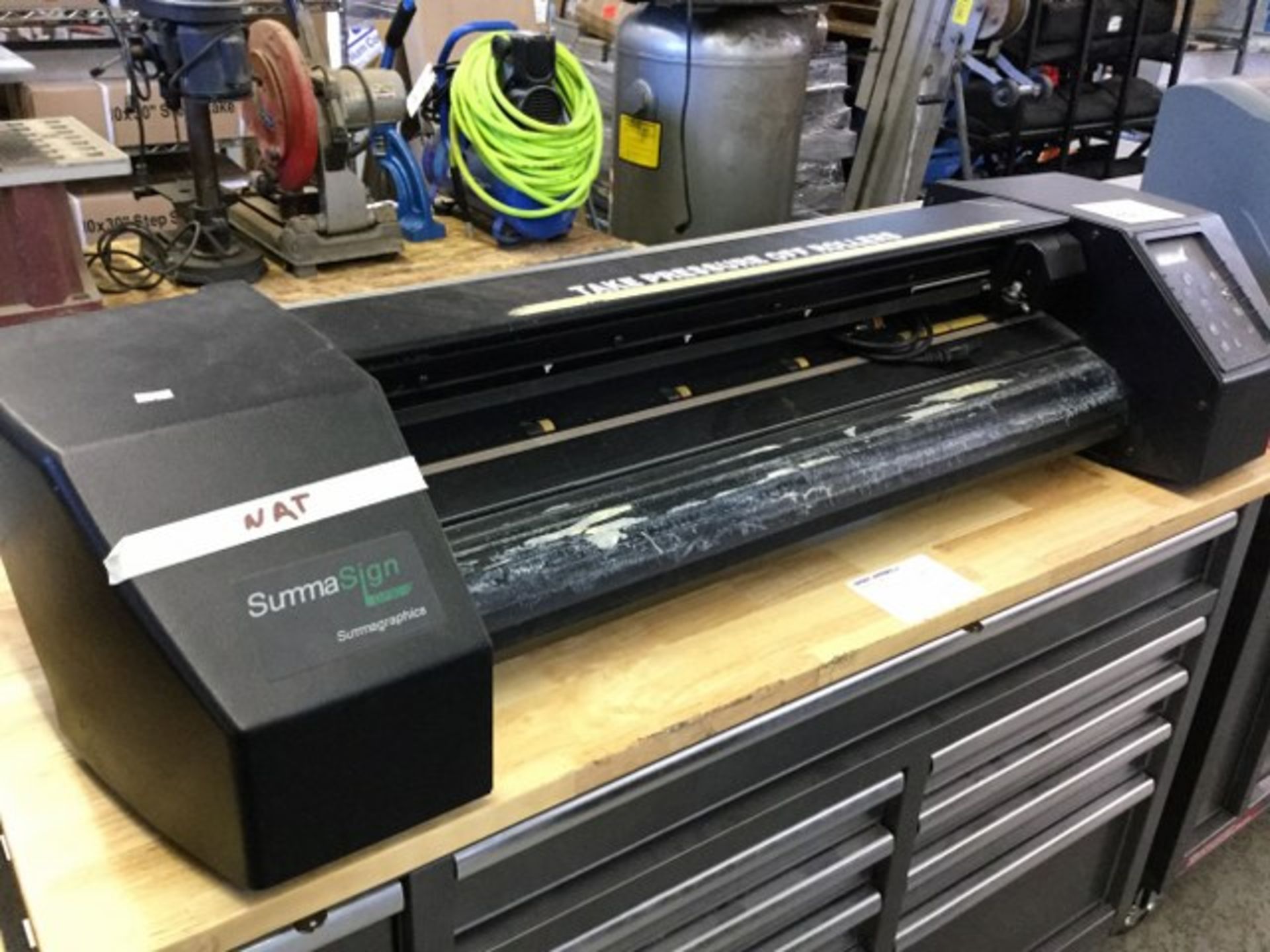 SUMMAGRAPHICS CORP. SUMMASIGN D750 VINYL CUTTER/PLOTTER