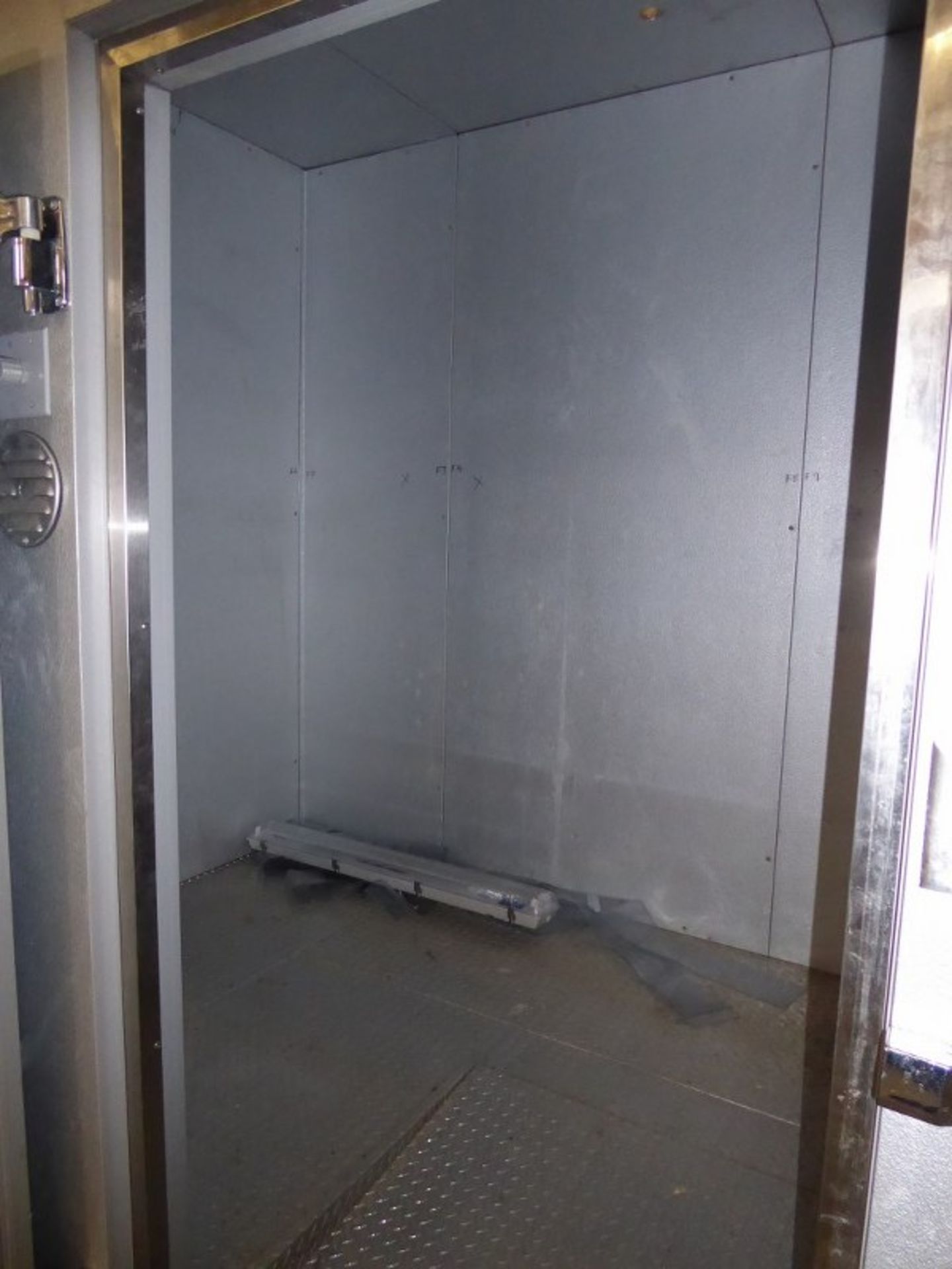 IMPERIAL MANUFACTURING - 13' X 7' INSULATED WALK IN FREEZER W/ BEACON II REFRIGERATION SYSTEM & - Image 2 of 12