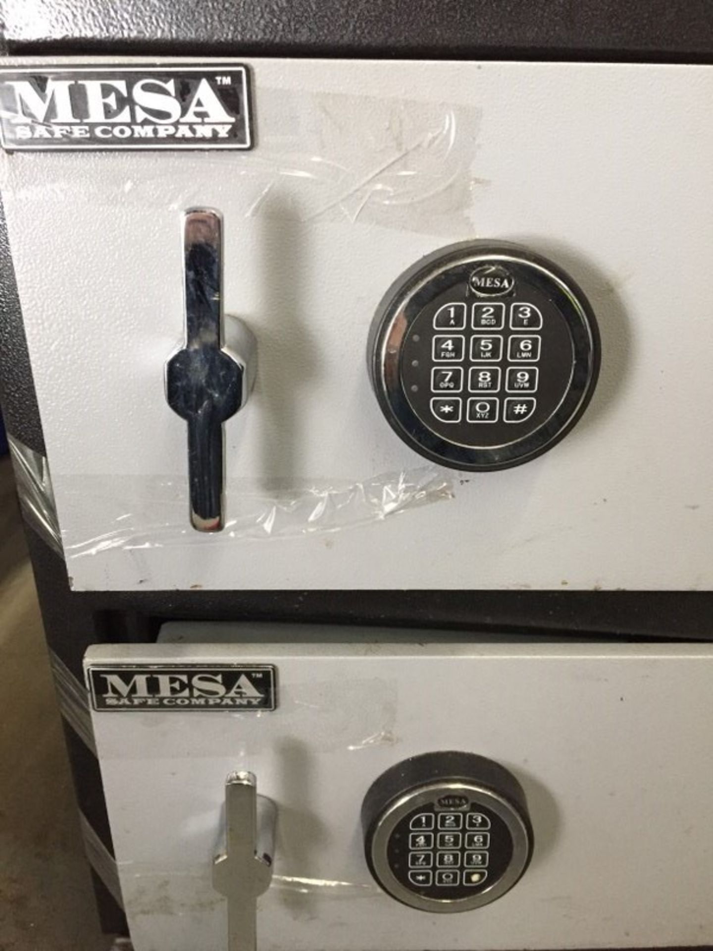 MESA SAFE COMPANY - 2-DOOR SAFE - Image 2 of 2