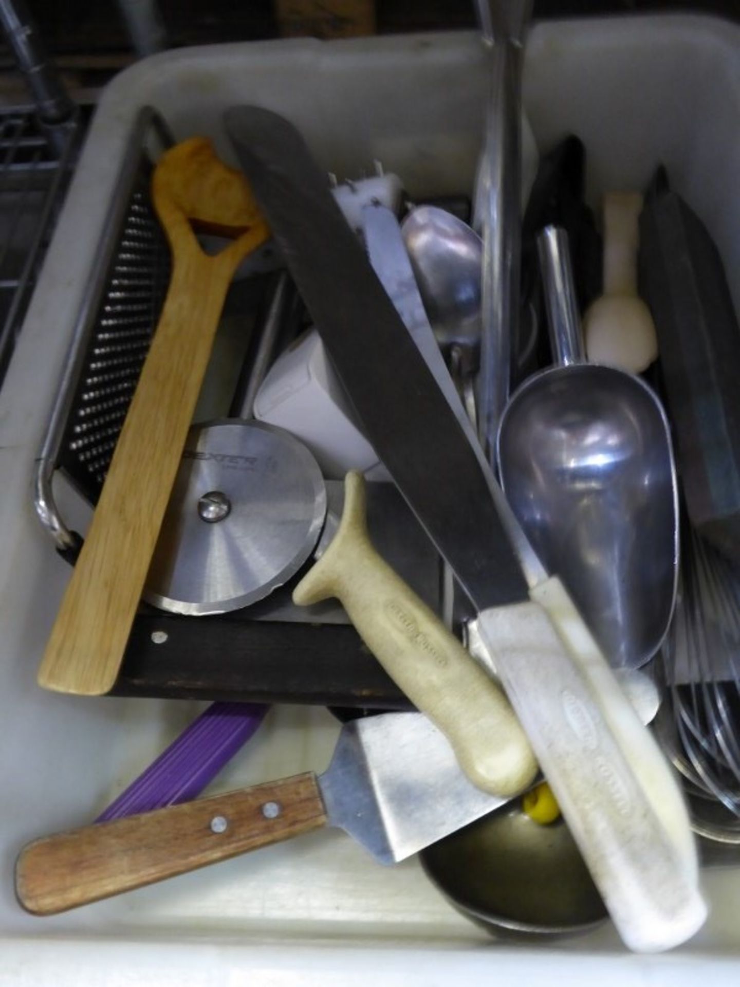 MIX LOT OF KITCHEN UTENSILS - Image 2 of 2
