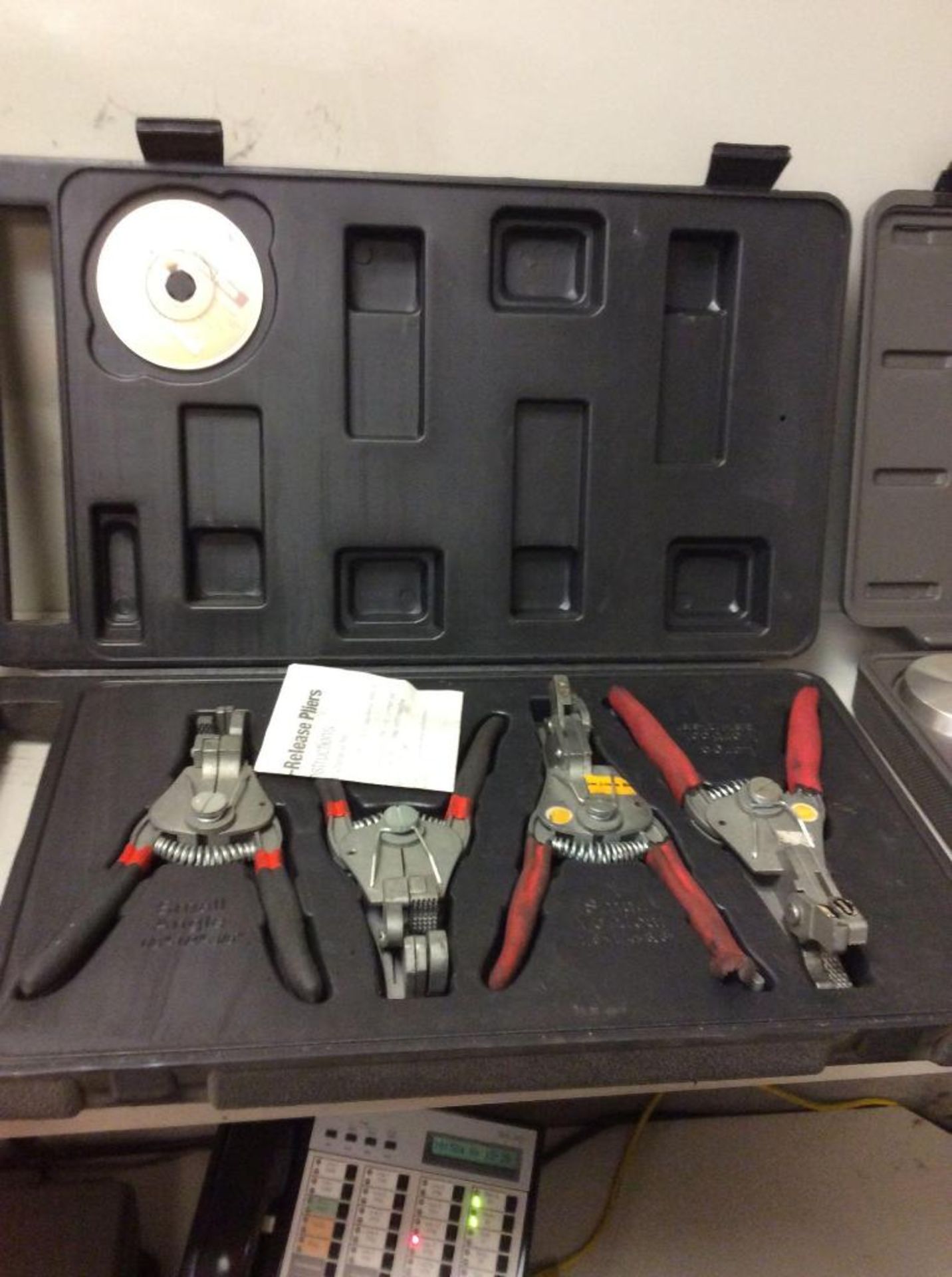 Lot of (3) assorted tool kits including (1) Service Kit U Joint/U Ball kit, (1) Gates SureLok Quick - Image 2 of 3