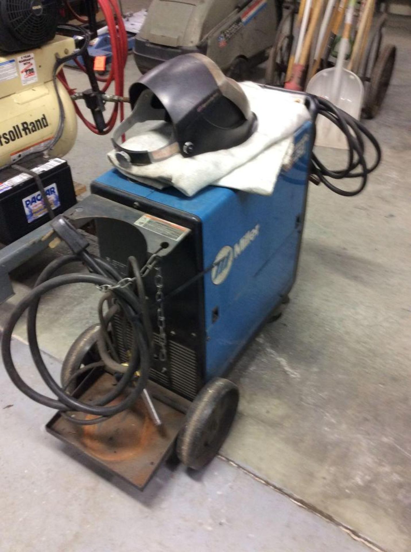 Miller Millermatic 251 portable wire welder, 200 amp, 28 volts, 38 max OCV, s/n LF072907 - Image 3 of 4