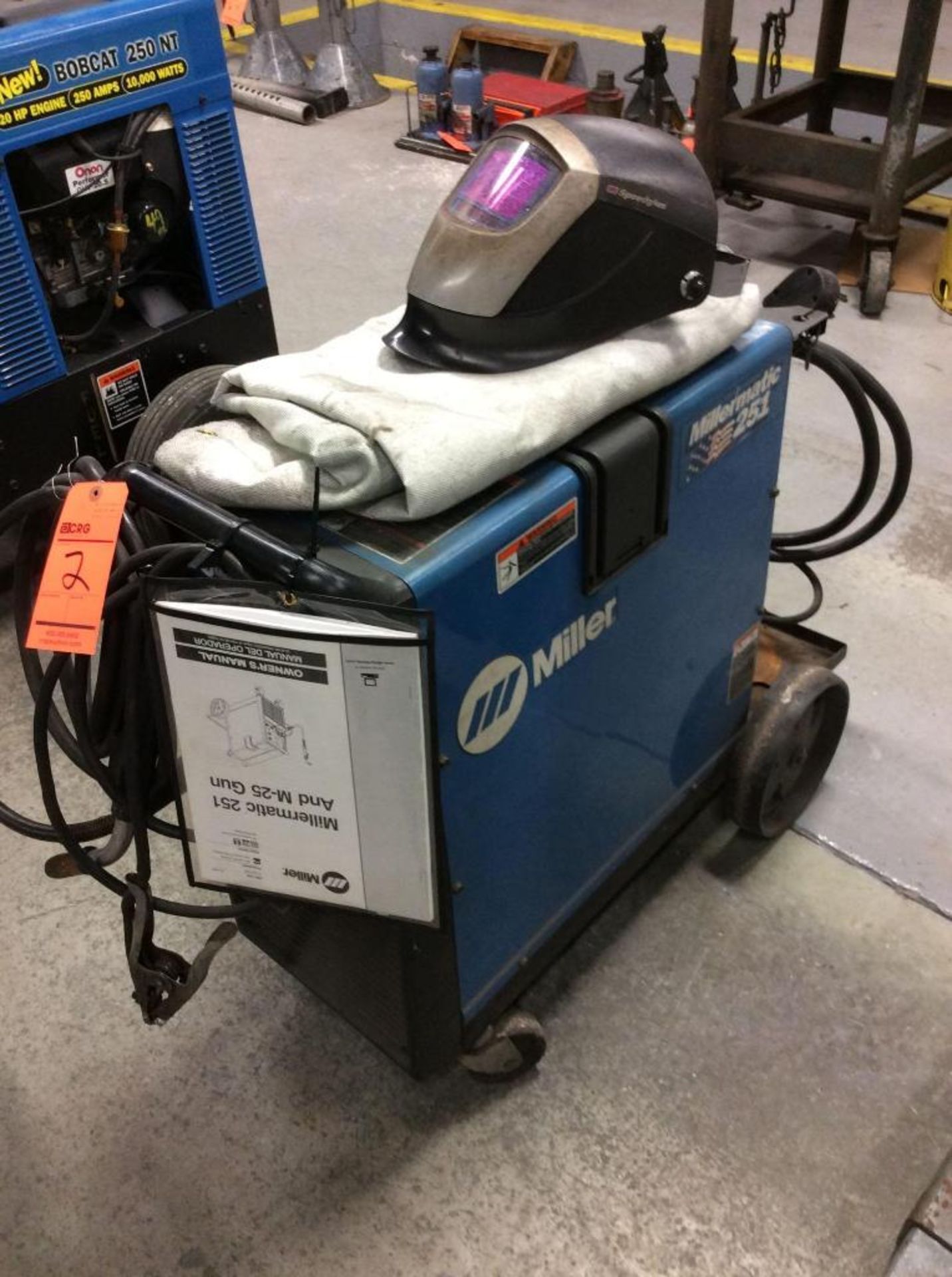 Miller Millermatic 251 portable wire welder, 200 amp, 28 volts, 38 max OCV, s/n LF072907 - Image 2 of 4