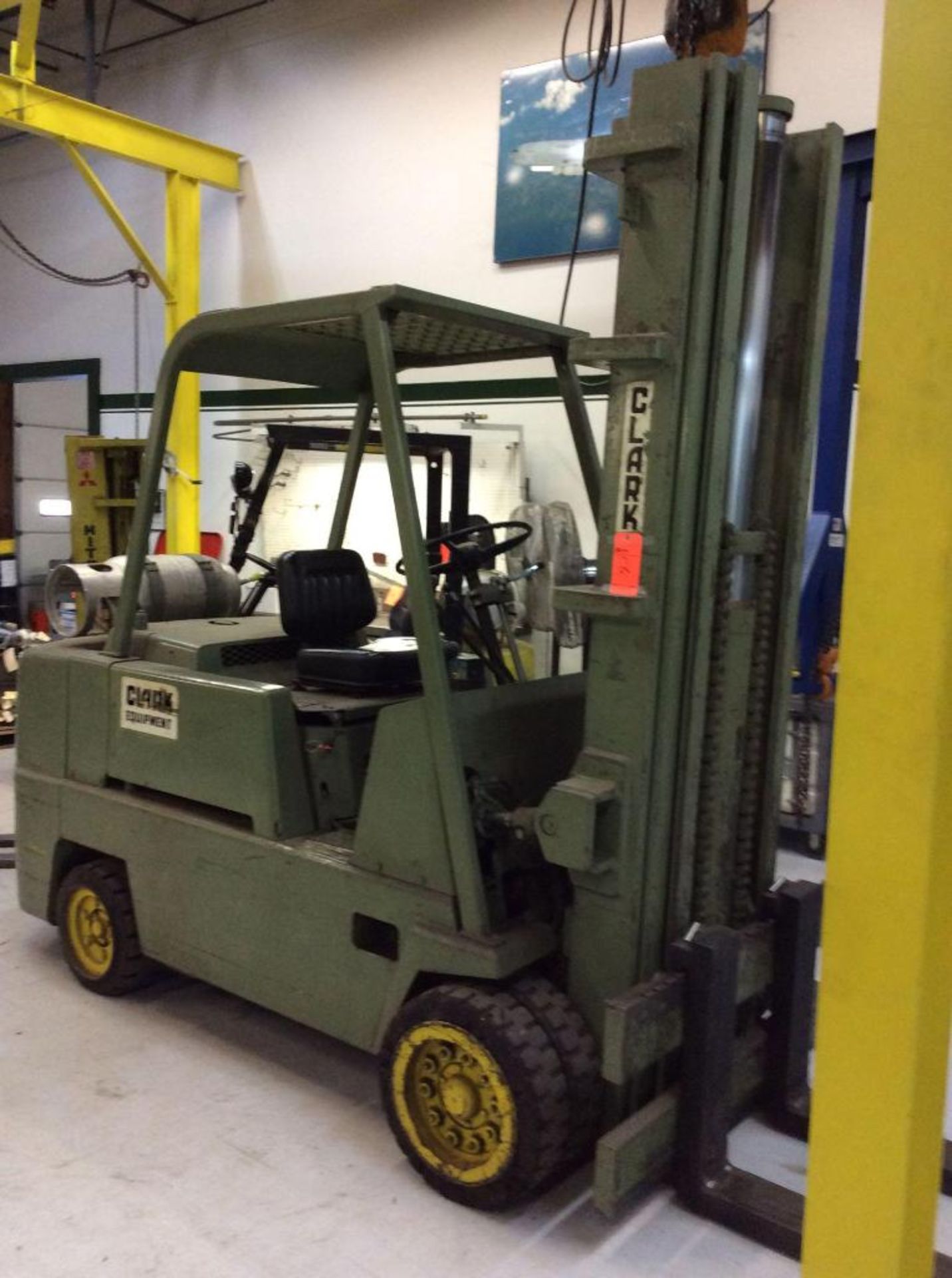 Clark, CHY120, 12,000# capacity forklift, LPG powered, 3 stage mast, 216" ht capacity, fork attachme