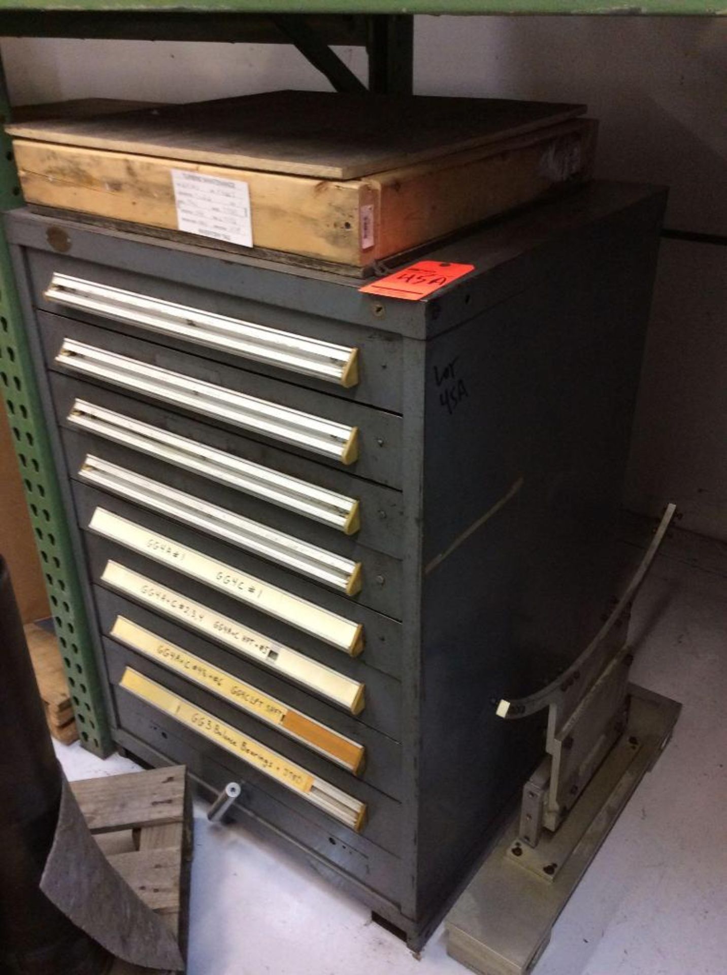 8 drawer tool/ parts cabinet, Lista type