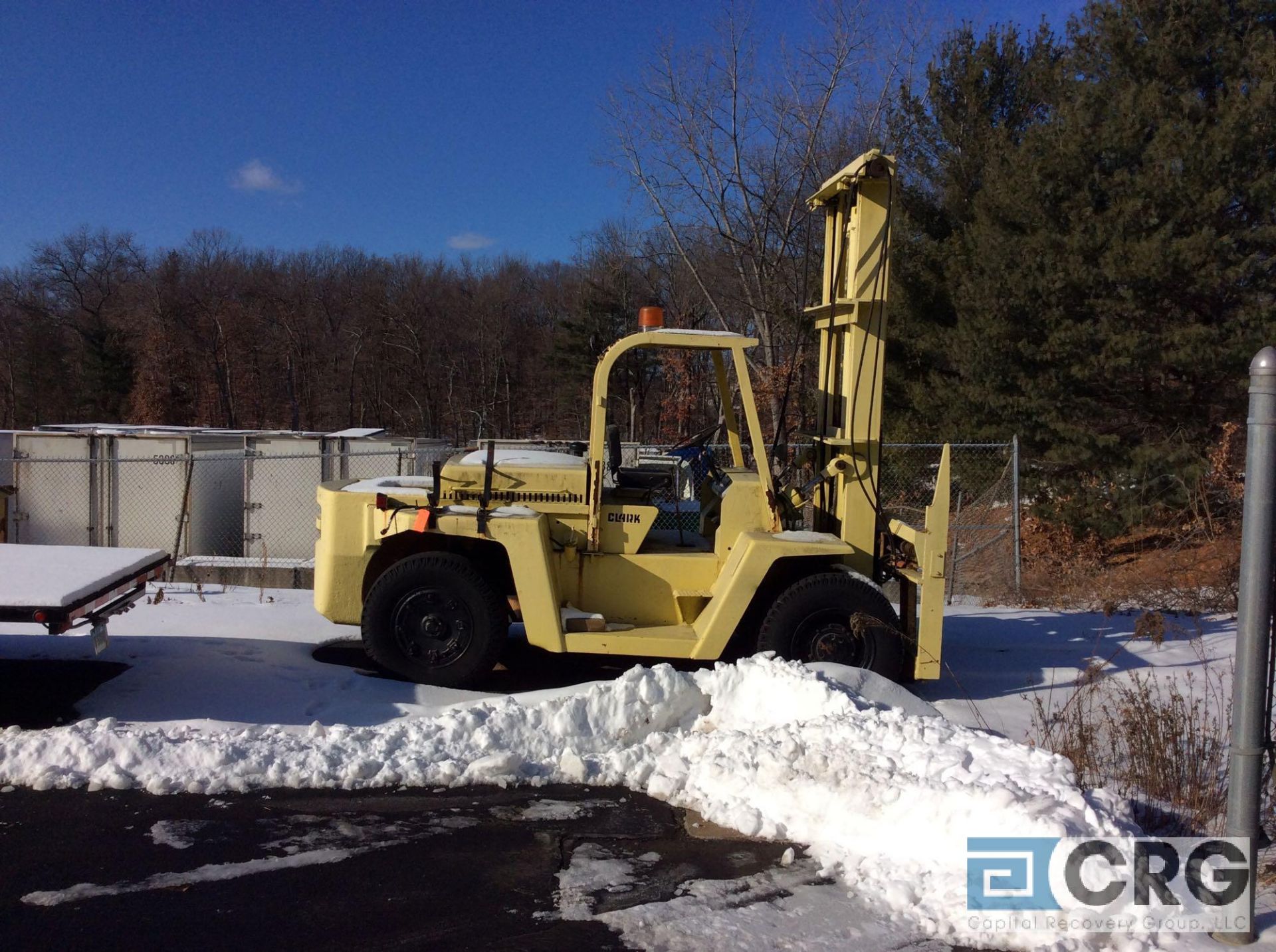 Clark CHY160-250, 25,000# capacity forklift, LPG powered, 2 stage mast, fork attachment, 8' forks, 6 - Image 2 of 4