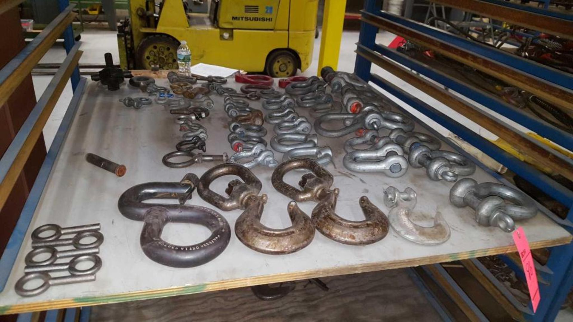 Lot of assorted shackles, hooks, eyelets - Image 2 of 2