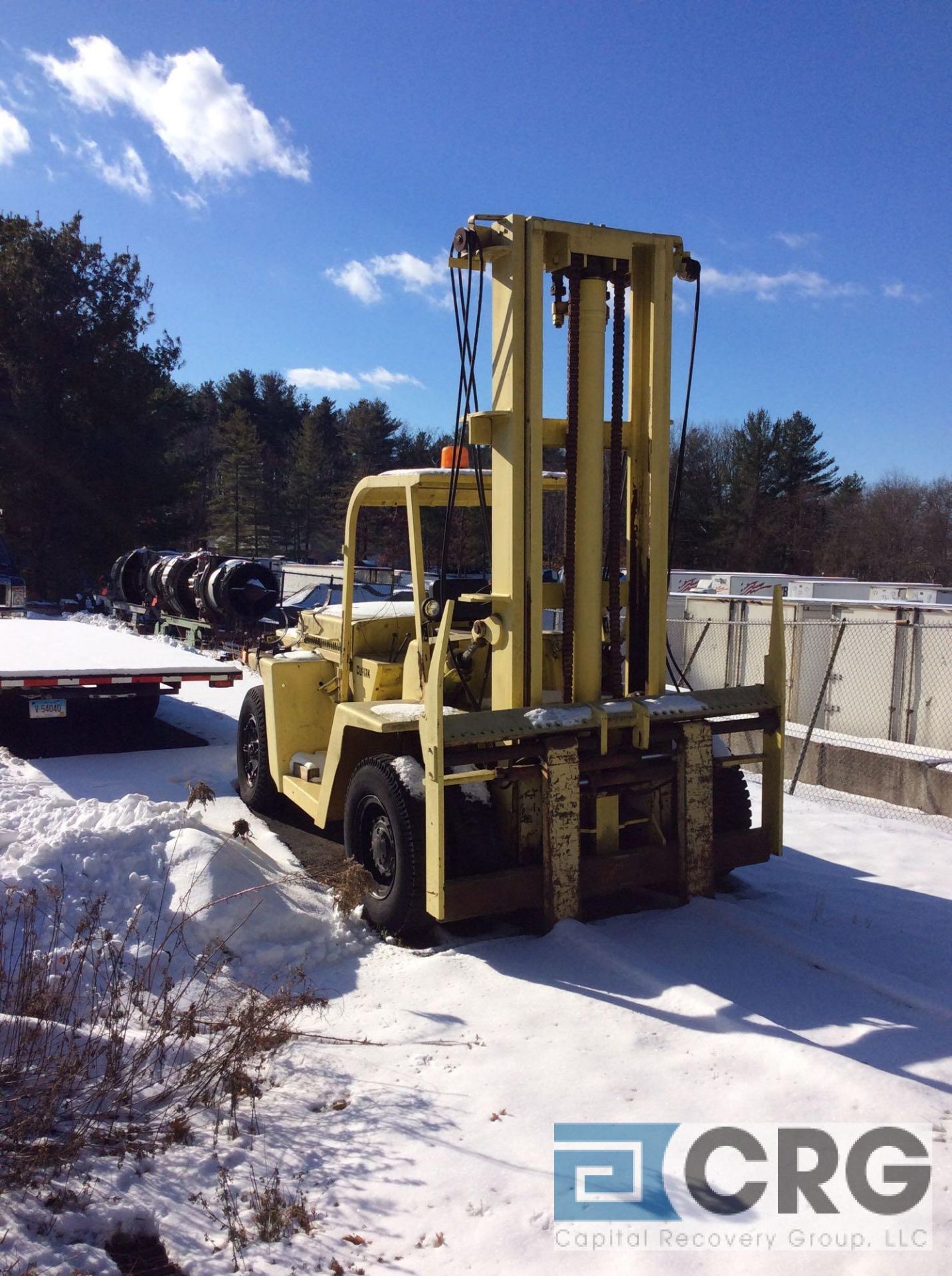 Clark CHY160-250, 25,000# capacity forklift, LPG powered, 2 stage mast, fork attachment, 8' forks, 6 - Image 3 of 4