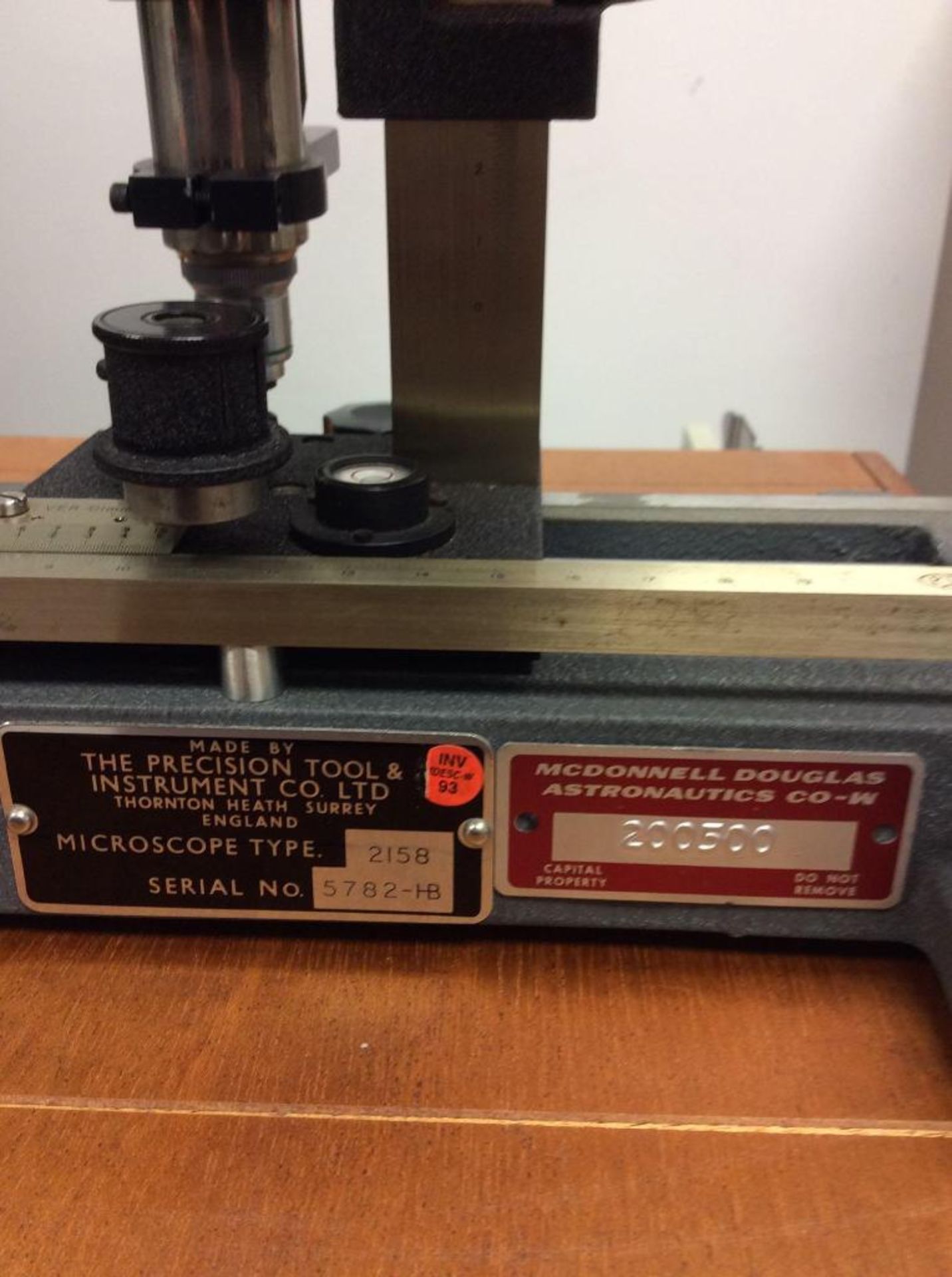 Precision Tool and Instrument Co Measuring microscope type 2158, sn 5782-1-8 with case - Image 4 of 4